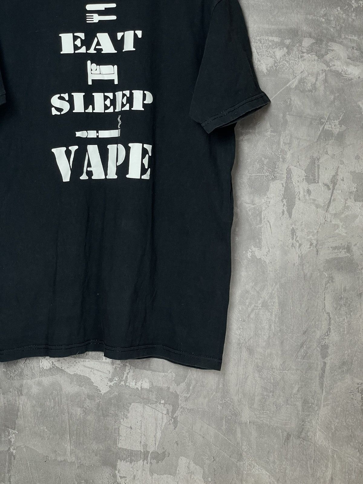 Vintage Vintage Eat Sleep Vape 90s Humor Funny Joke T shirt Size US M / EU 48-50 / 2 - 6 Thumbnail