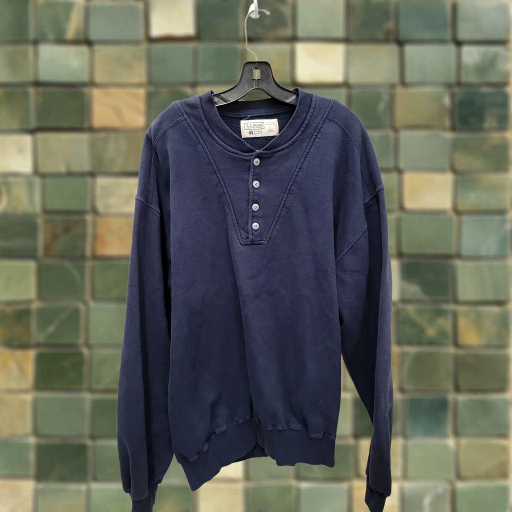 Vintage VINTAGE L.L. Bean by Russell Athletic Men’s Tall XL Blue Henley Sweatshirt USA Shirt Mens XL Blue Henley 90s Size US L / EU 52-54 / 3 - 1 Thumbnail