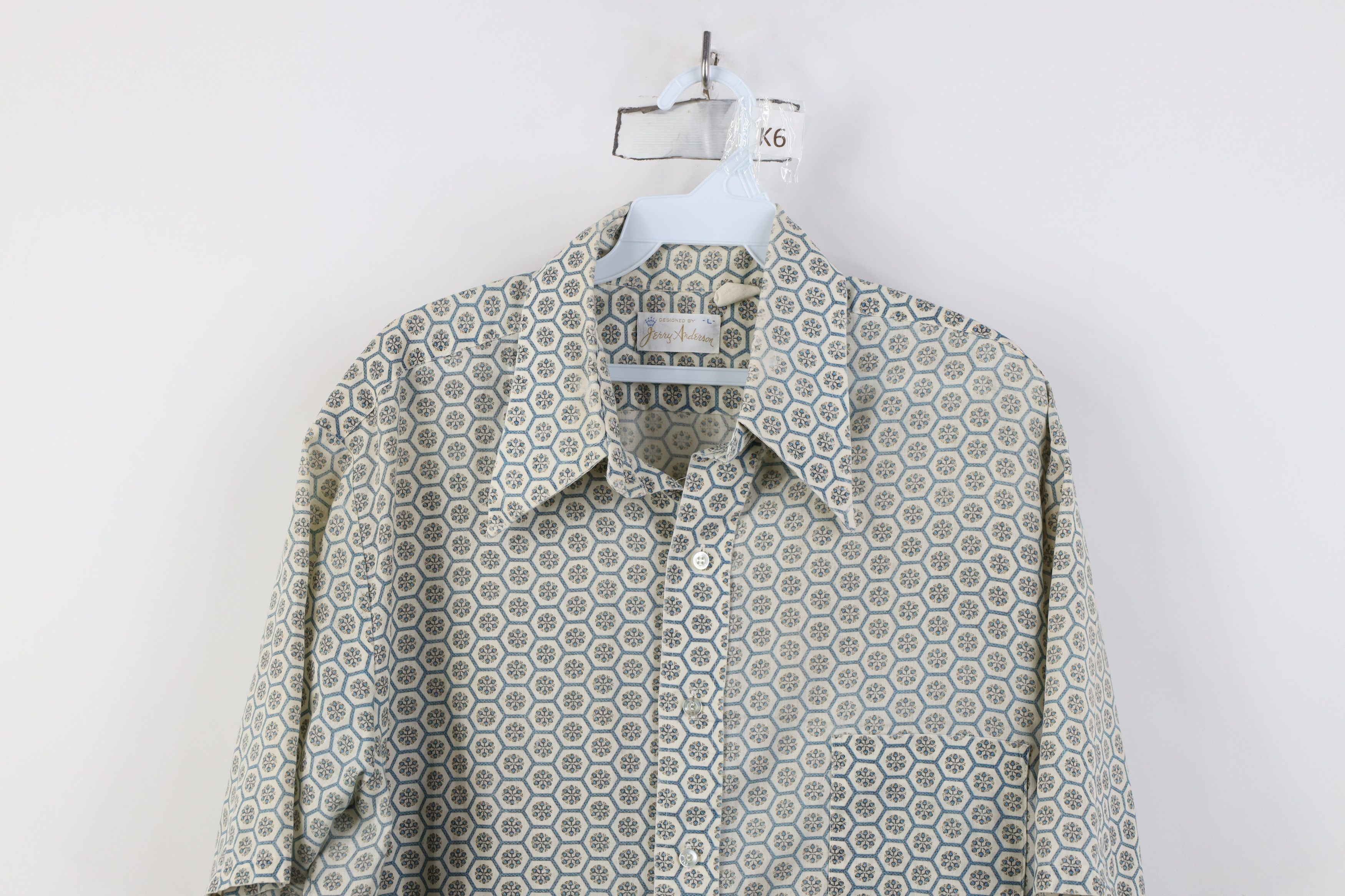 Vintage Vintage 70s Streetwear Geometric Dagger Collar Button Shirt Size US L / EU 52-54 / 3 - 2 Thumbnail