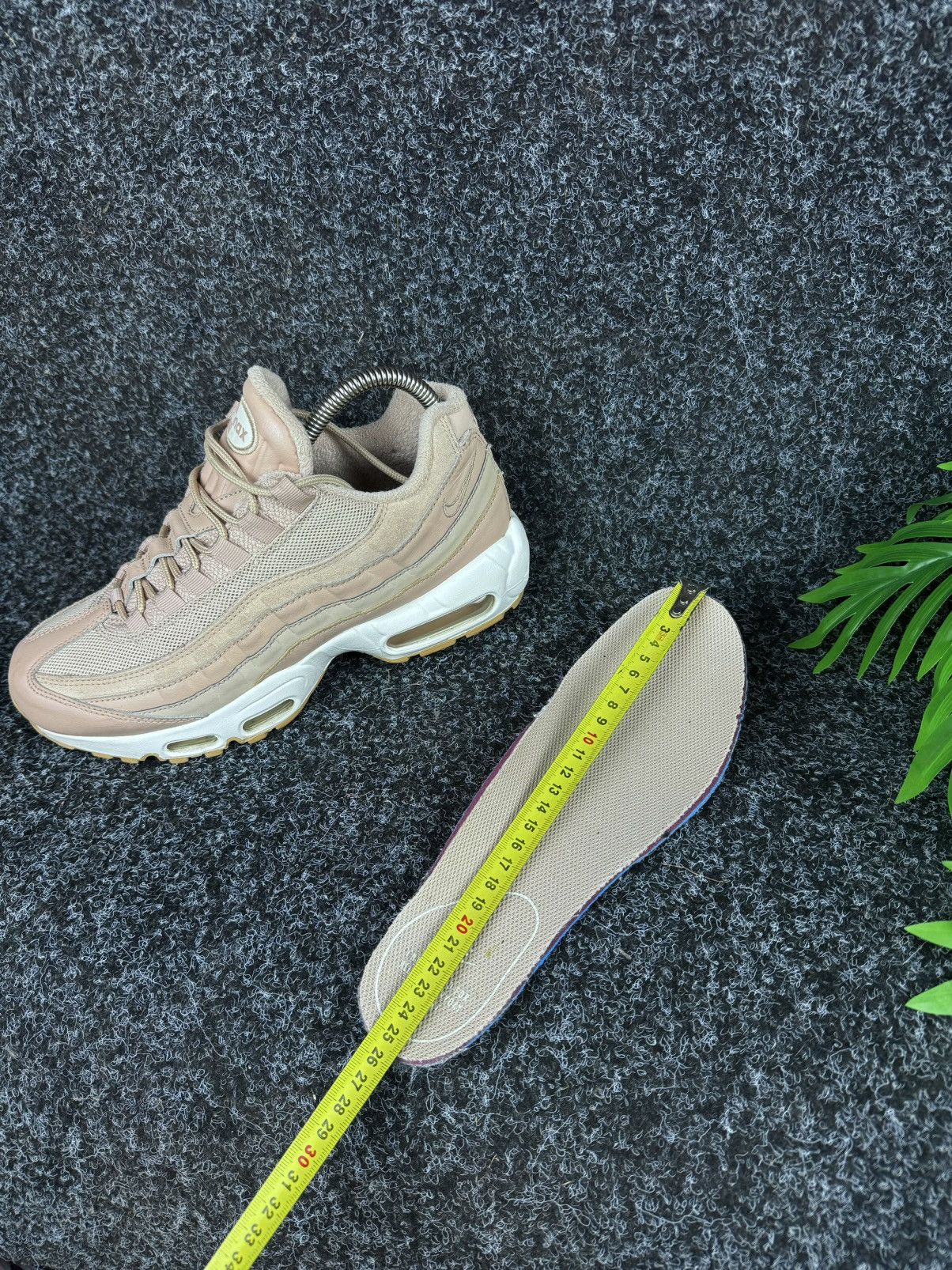 Nike Nike Air Max 95 size 40 Y2K Drill style Size US 7 / EU 40 - 7 Thumbnail