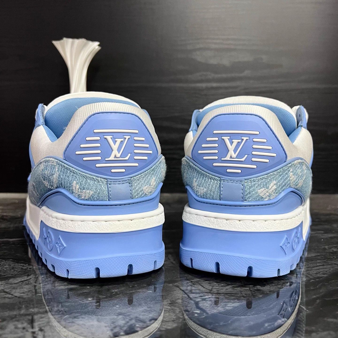 Louis Vuitton TrainerMax White Blue Denim 40 EU 98 New Size US 9 / IT 39 - 4 Thumbnail