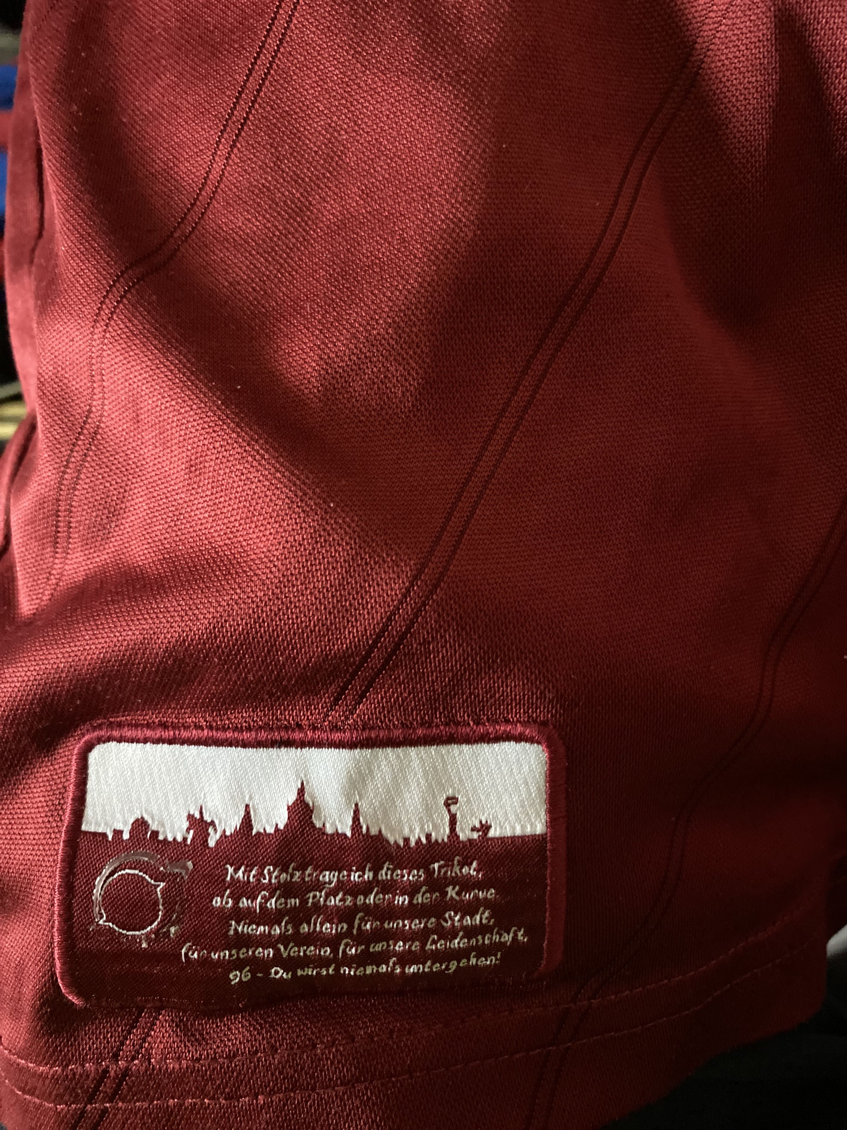 Other Football Jersey HANNOVER 96 2011 - 2012 - Jako - M - UNIQUE Size US M / EU 48-50 / 2 - 7 Thumbnail