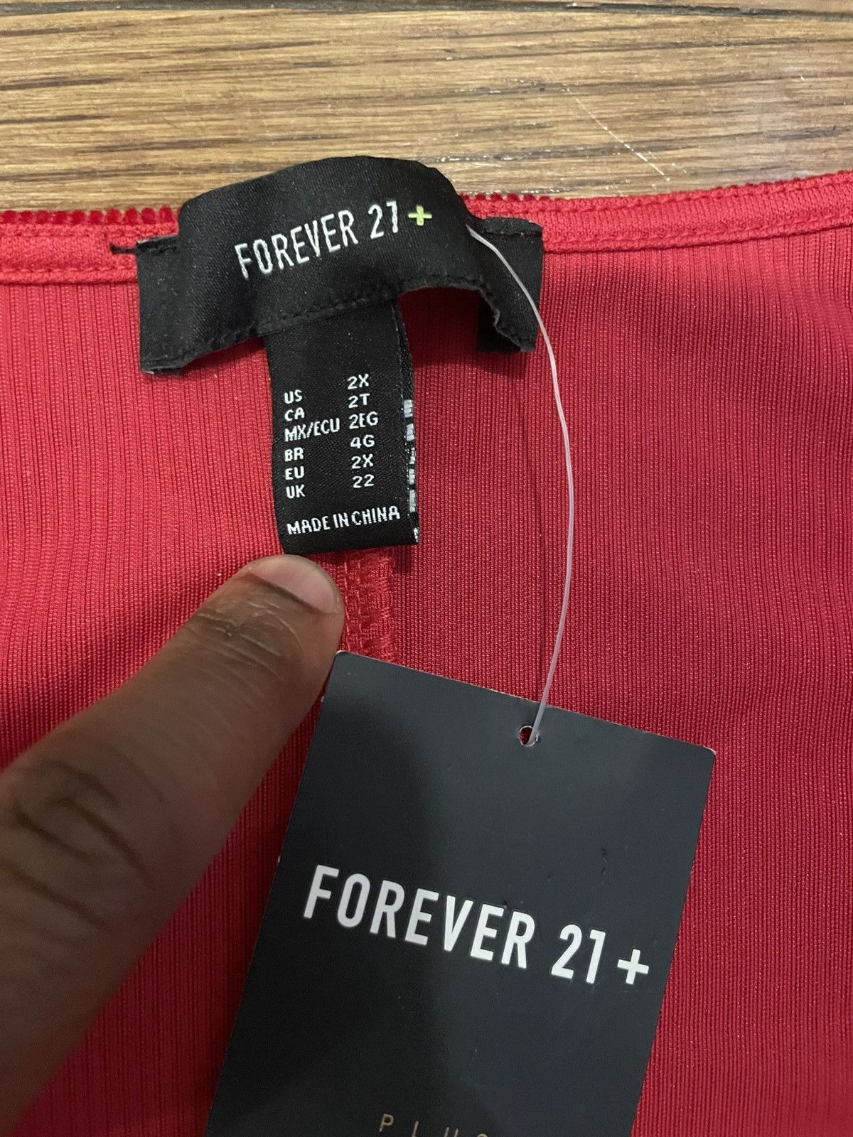 Forever 21 Forever 21 red velvet long sleeve body-con style mini dress Size XXL / US 16-18 / IT 52-54 - 4 Thumbnail