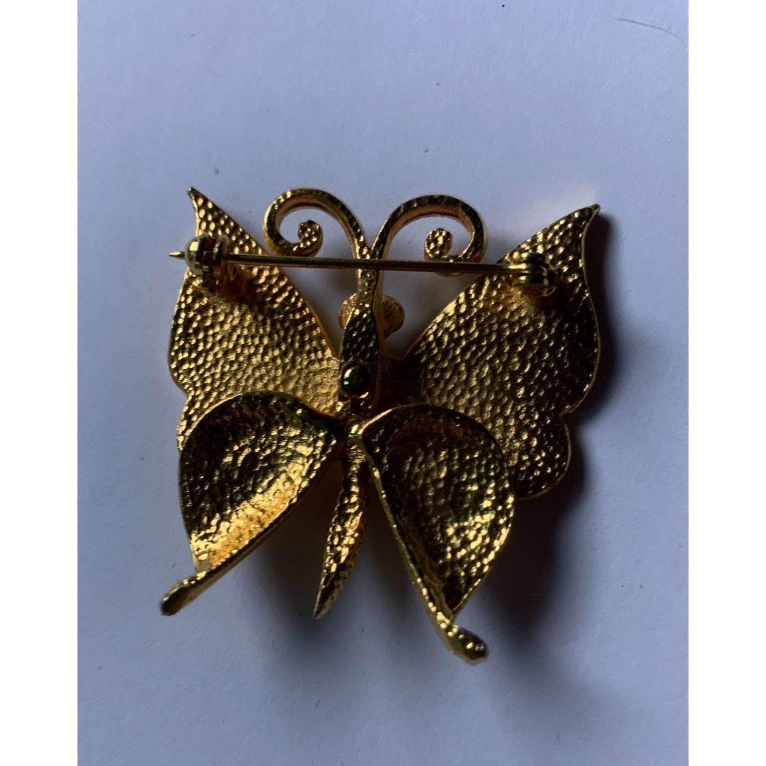 Other Vintage Womens Textured Metal Gold Toned Butterfly Pin Size ONE SIZE - 6 Thumbnail
