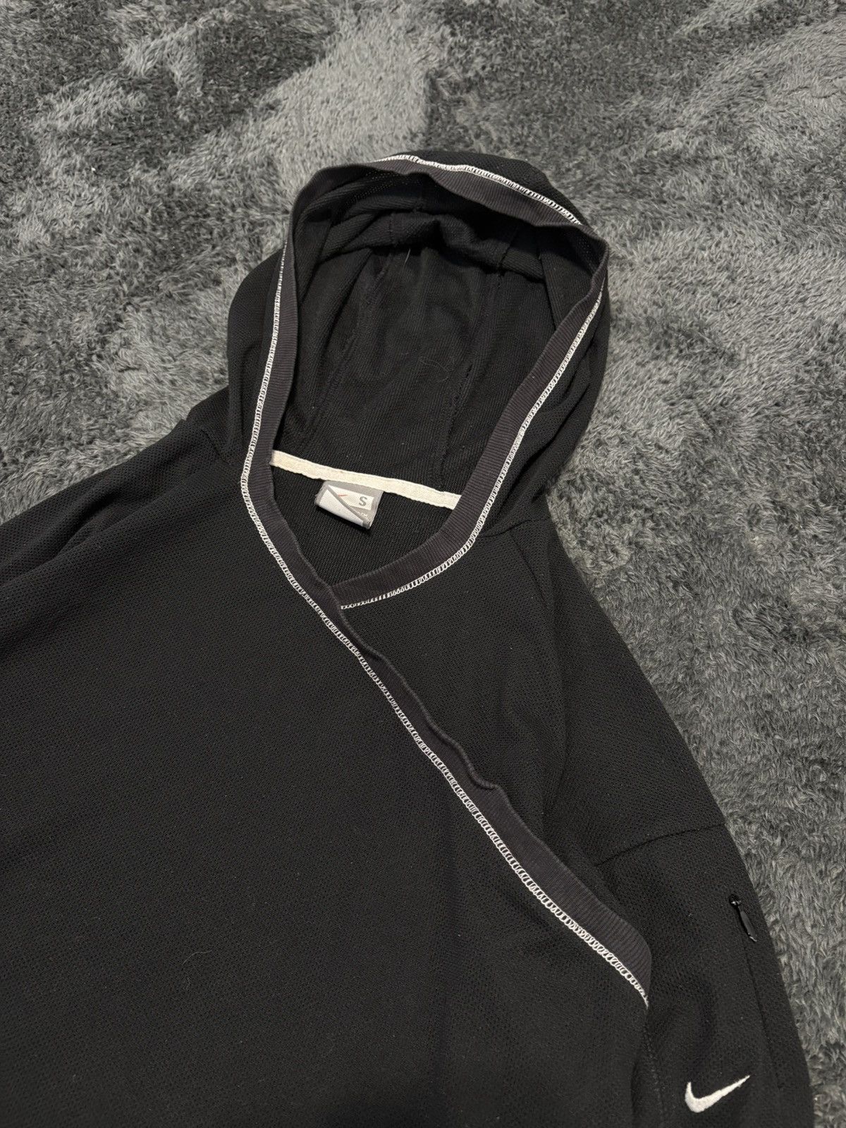 Nike Vintage Nike 2000s Y2K Black Mesh Hoodie Size S / US 4 / IT 40 - 2 Thumbnail
