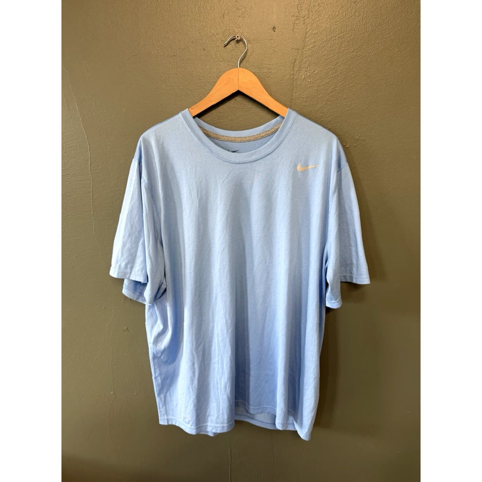 Nike Nike Dri-FIT Mens Training Shorts XL Gray Swoosh Logo Elastic Waistband 728220 Size US 36 / EU 52 - 2 Thumbnail