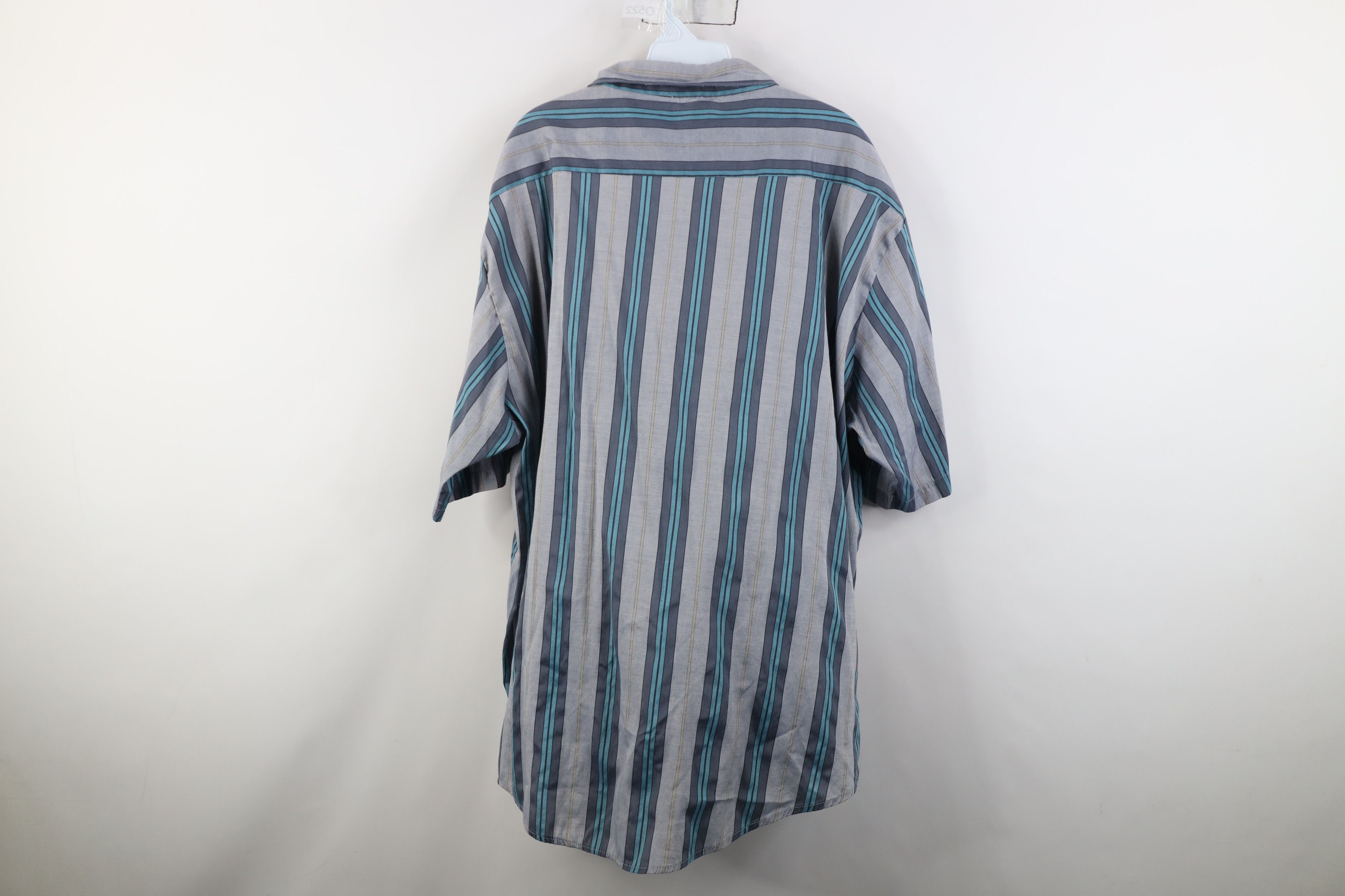 Vintage Vintage 90s Streetwear Block Short Sleeve Button Down Shirt Size US XXL / EU 58 / 5 - 12 Thumbnail