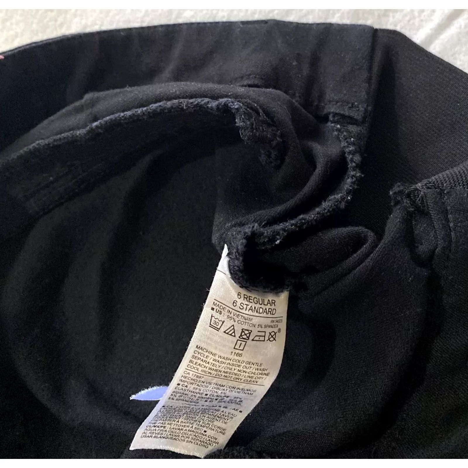 Old Navy Old Navy Chino Maternity Pants Women's Size 6 Black 23in Inseam 31in Waist Womens Size 28" / US 6 / IT 42 - 5 Thumbnail