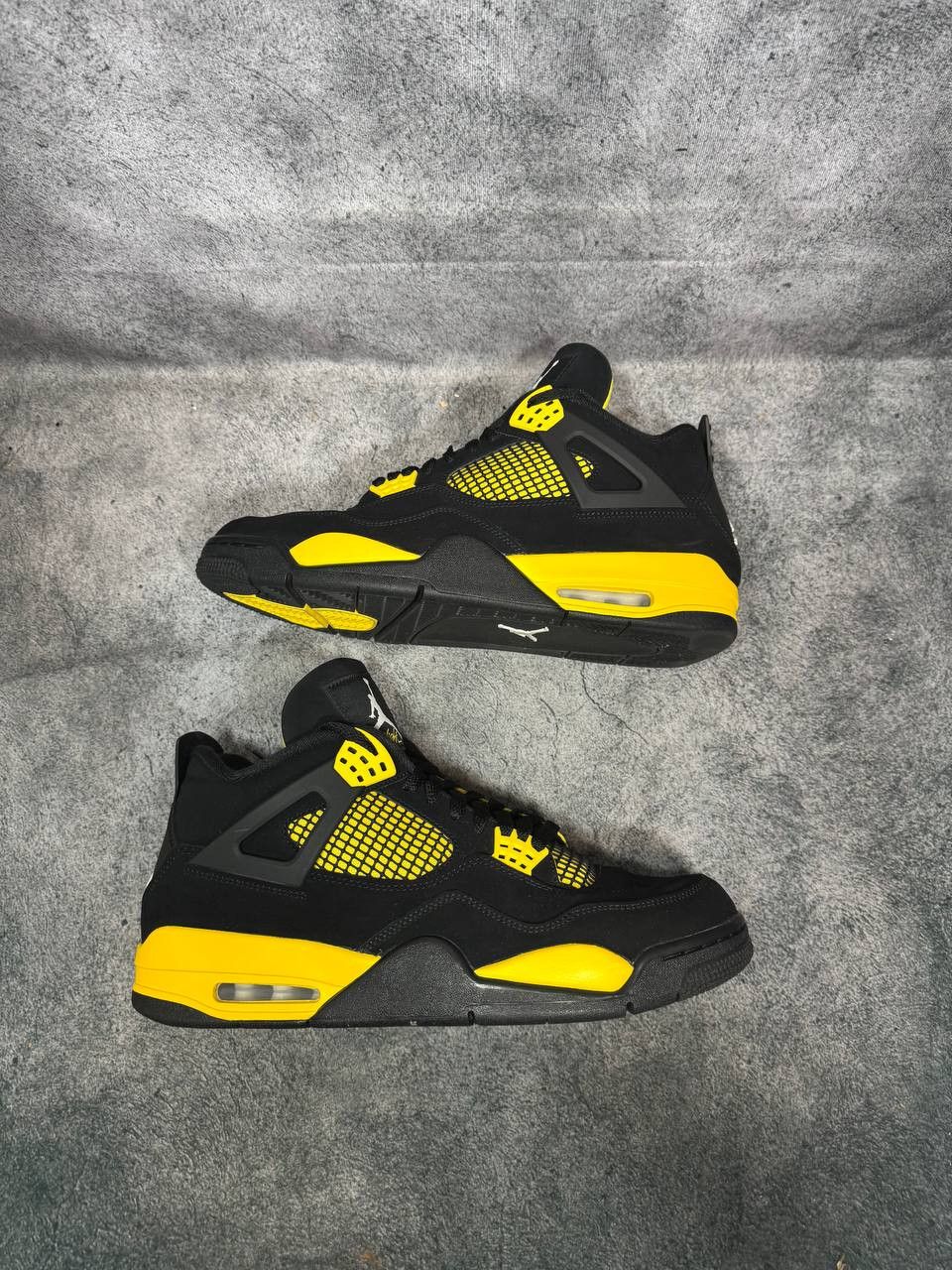 Jordan Brand Size 12 | Jordan 4 Thunder No Box | Pre-Owned Size US 12 / EU 45 - 6 Thumbnail