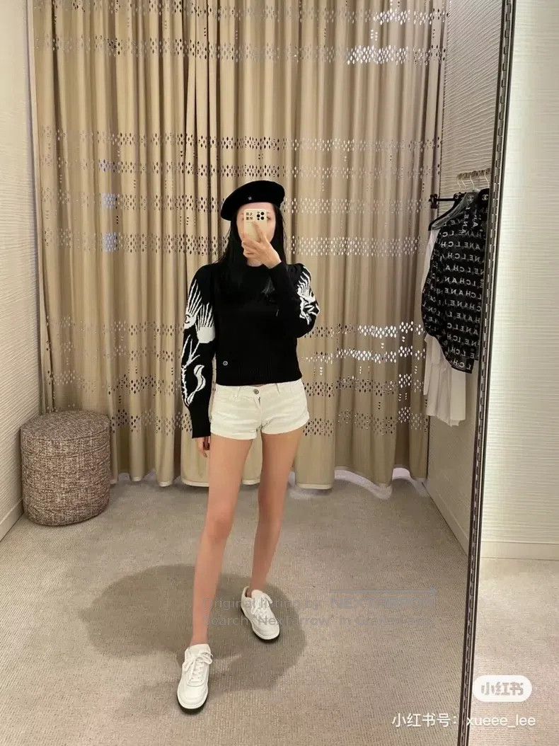 Chanel Chanel Castle black and white sweater Size XXS / US 00 / IT 34 - 9 Thumbnail
