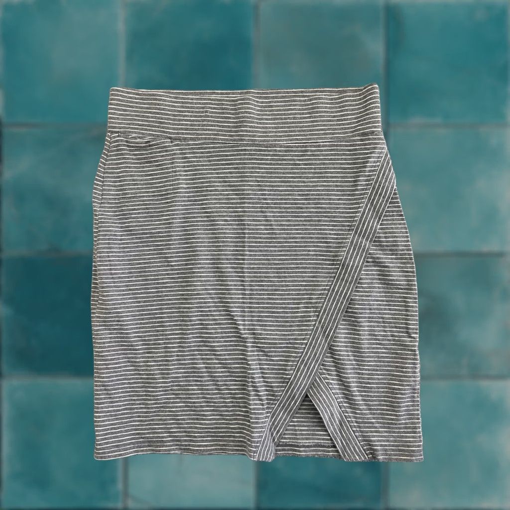 Toad&Co Toad&Co Skirt Womens S Gray White Striped Wrap Front Bodycon Pencil Stretch Size 28" / US 6 / IT 42 - 1 Thumbnail