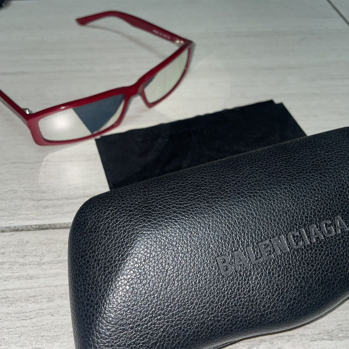 Balenciaga Balenciaga Mirror Sunglasses in Red Size ONE SIZE - 3 Thumbnail