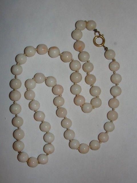 Designer Gorgeous Angel Skin Coral Bead Necklace Size ONE SIZE - 2 Thumbnail