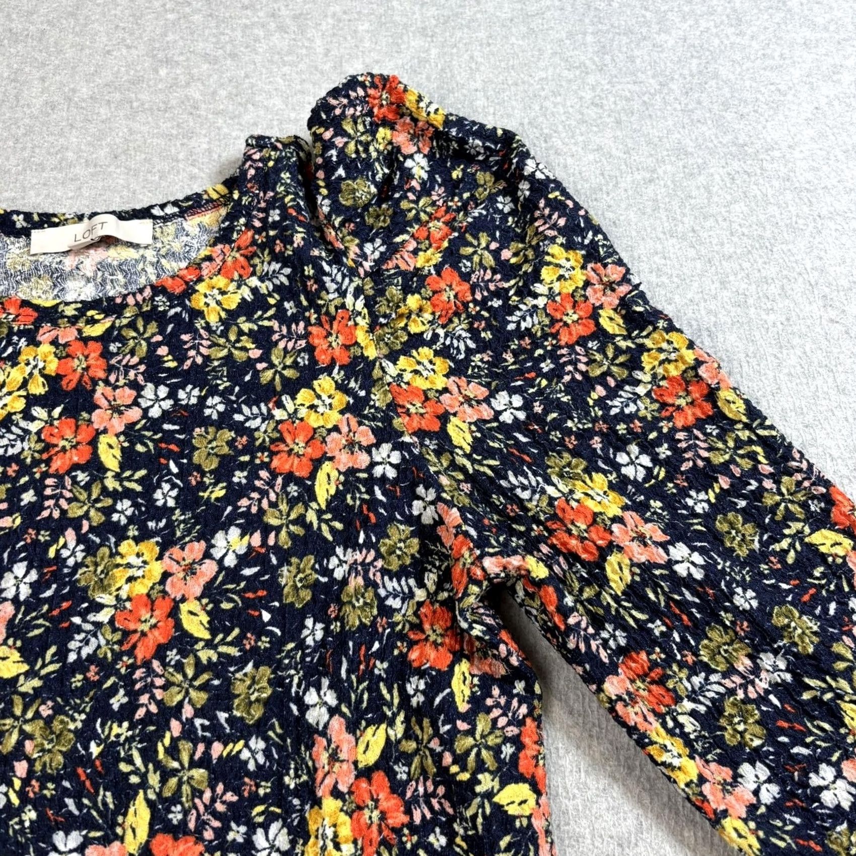 Loft LOFT Shirt Womens Medium Navy Floral Puff Sleeve Long Sleeve Boho Casual Blouse M Navy Floral Pattern Womens LOFT Size M / US 6-8 / IT 42-44 - 6 Thumbnail