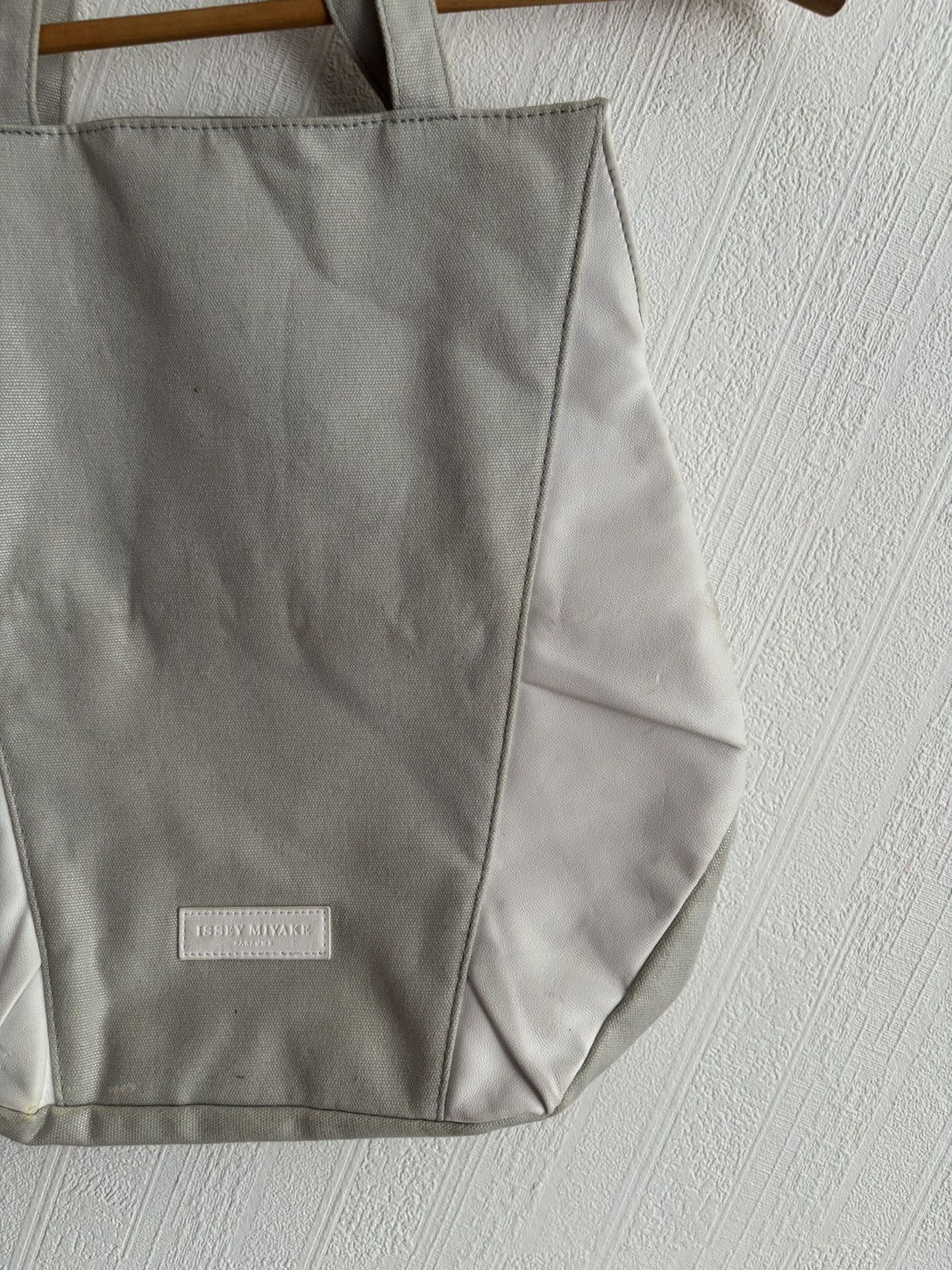 Issey Miyake Issey Miyake Parfums Geometric Tote Bag White / Grey Size ONE SIZE - 3 Thumbnail