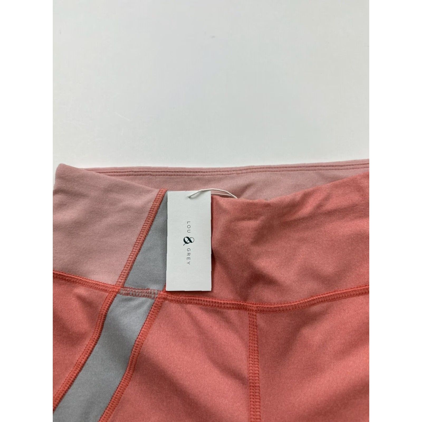 Lou & Grey Lou & Grey Leggings Women’s Small Pink Grey NWT Colorblock Yoga Gym & Training Ankle S Lou & Grey Womens Small Pink Grey Colorblock Leggings NWT Size 28" / US 6 / IT 42 - 3 Thumbnail