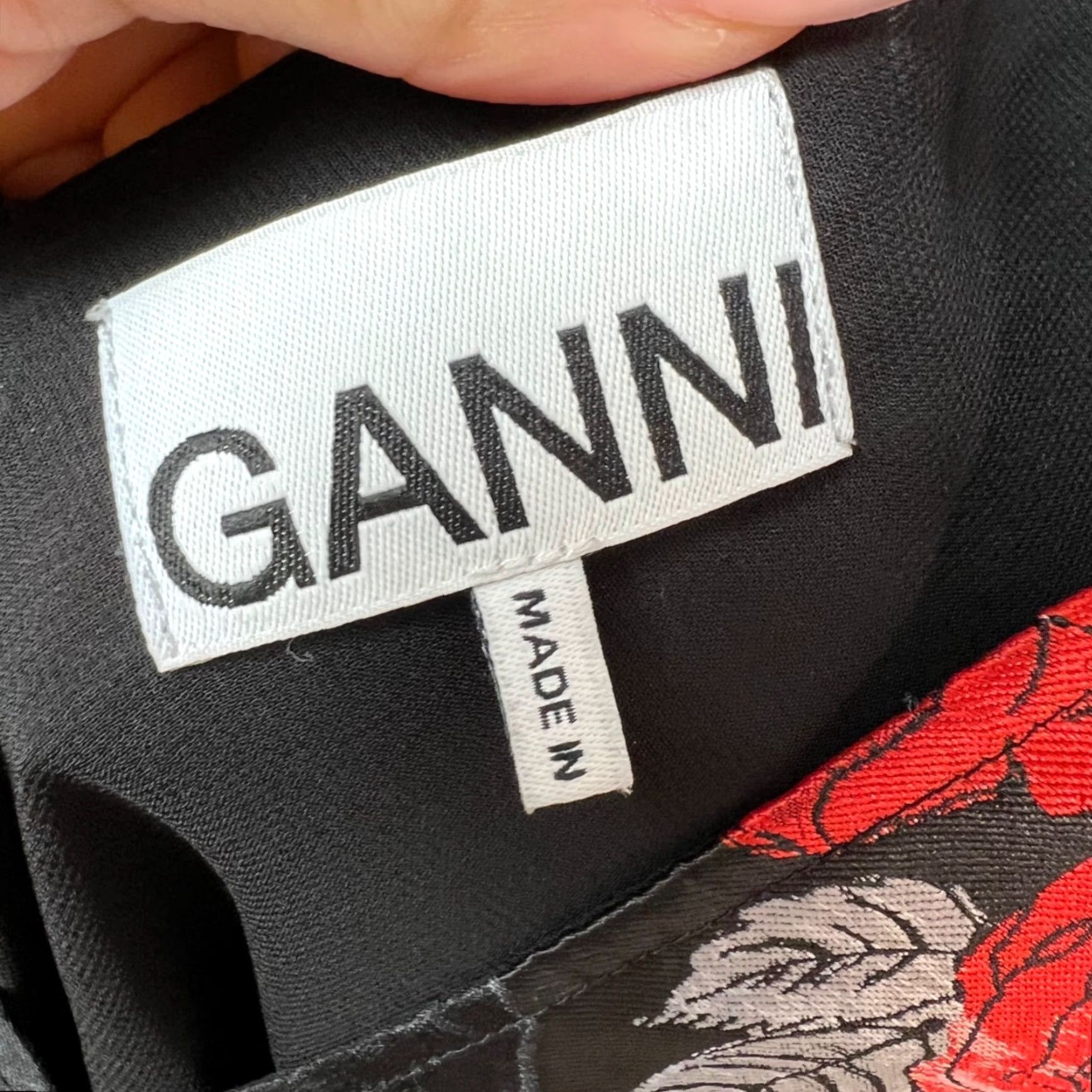 Ganni Ganni Dress V-Neck Black Floral Embroidered Short Sheath Womens 36 Size XS / US 0-2 / IT 36-38 - 3 Thumbnail