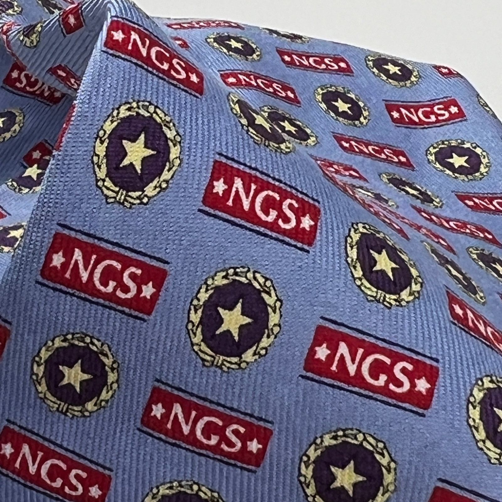 Vineyard Vines Vineyard Vines Men's Tie NGS Blue Red 100% Silk Necktie Size ONE SIZE - 5 Thumbnail