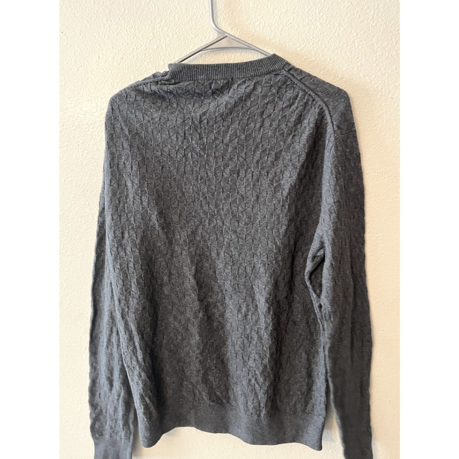 H&M H&M Men’s Cotton Gray Knit Sweater Long Sleeve Size Medium Shirt Mens Pullover Classic Knit Crew Neck Regular Modern Casual Fall Winter Spring Size US M / EU 48-50 / 2 - 3 Thumbnail