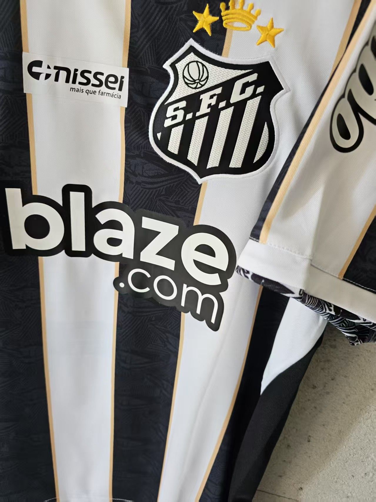 Other Santos FC 10 Neymar Jersey Stripe Size US L / EU 52-54 / 3 - 3 Thumbnail