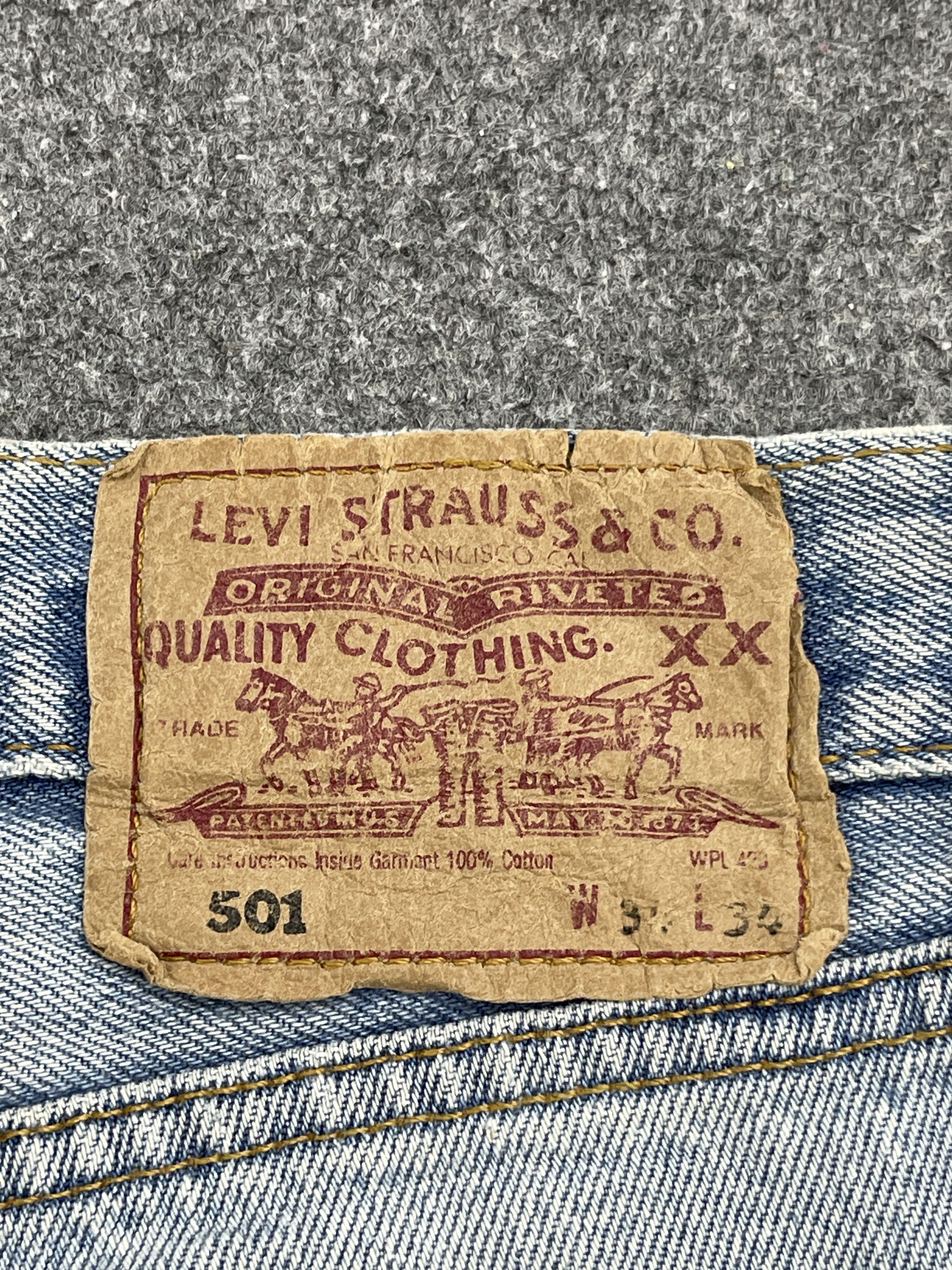 Levi's × Vintage Vintage 90s Levis 501 Light Washed Distressed Jeans Size US 33 - 5 Thumbnail