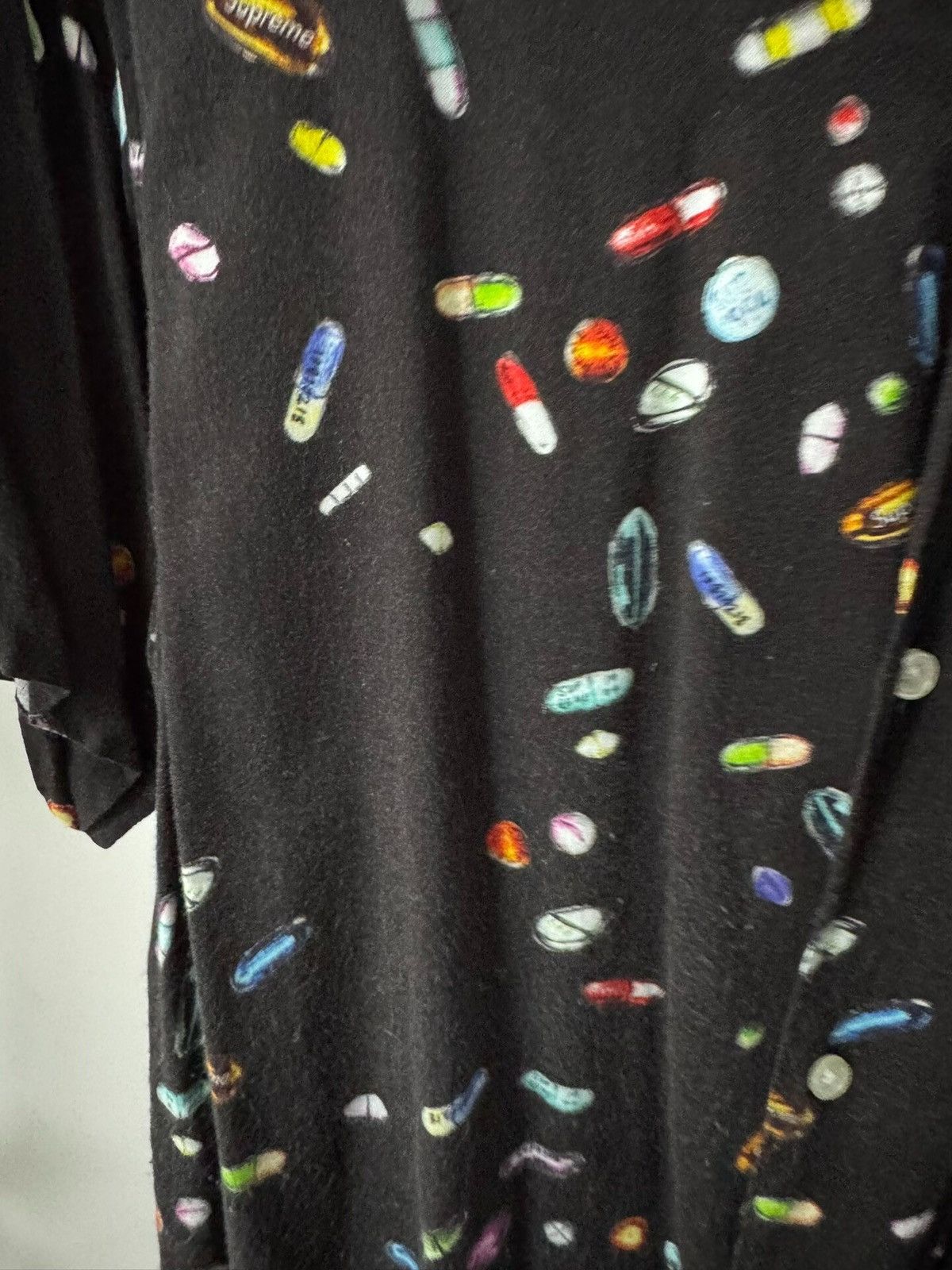 Supreme Supreme Pills Rayon Shirt Size US M / EU 48-50 / 2 - 5 Thumbnail