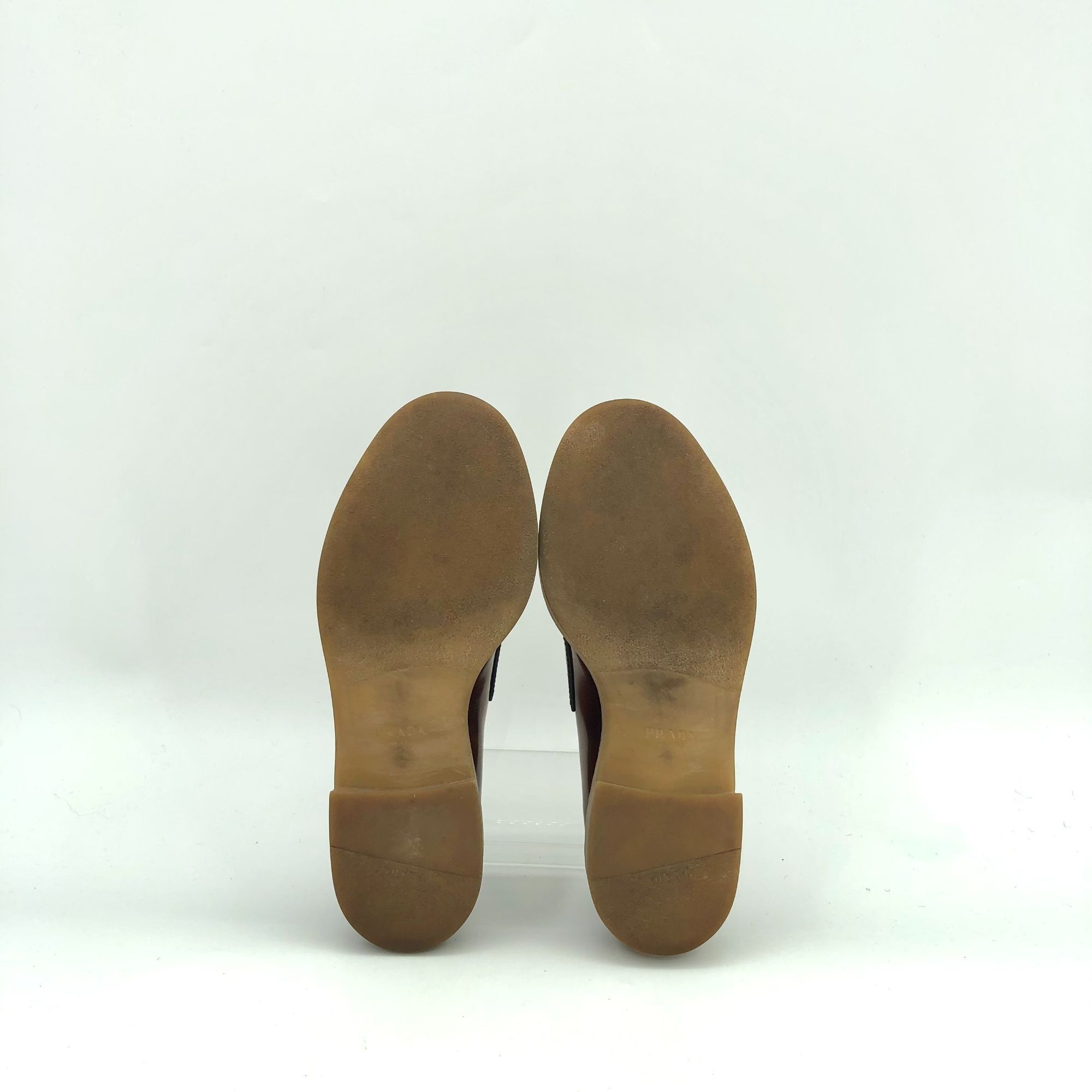 Prada Prada Womens Brown Leather Logo Loafers Size 35 Thick Sole M Size US 5 / IT 35 - 6 Thumbnail