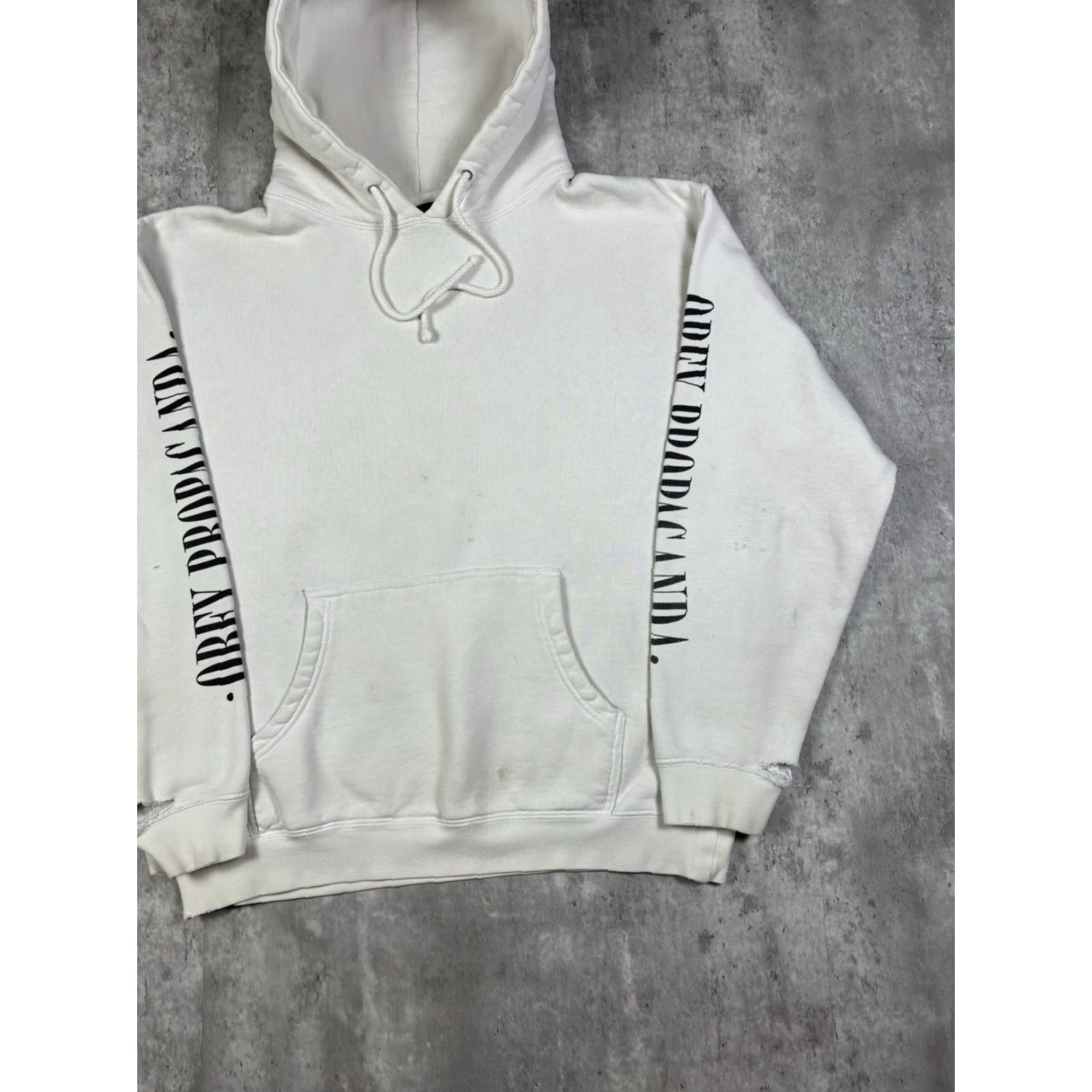 Obey VINTAGE OBEY Hoodie Pullover Skate Distressed PULLOVER M White Logo Graphic Print Hooded Pockets USA City Sports Men Size US M / EU 48-50 / 2 - 3 Thumbnail