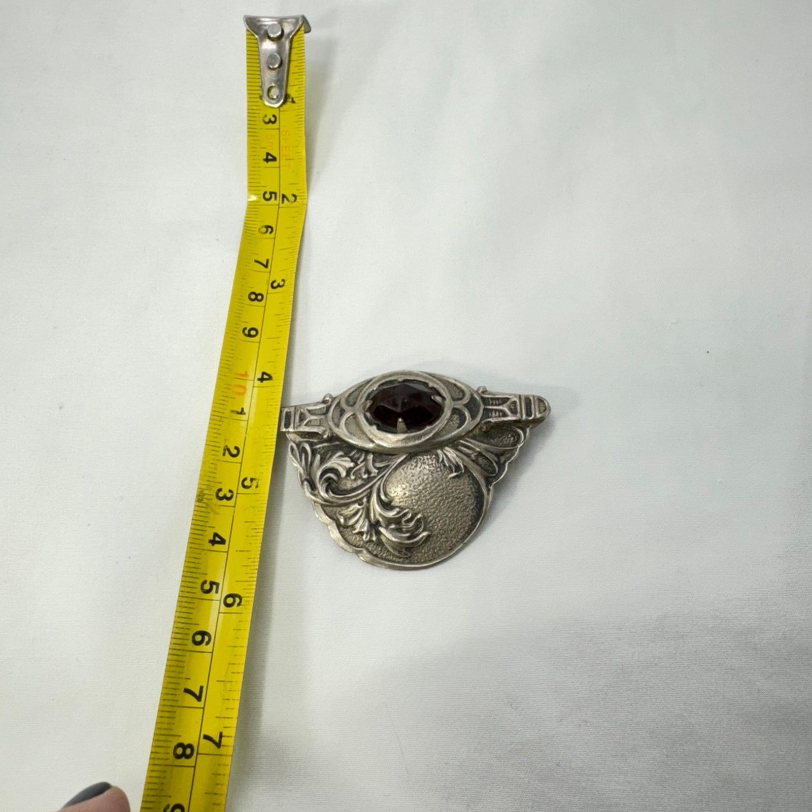 NBDN Nobrandedon VTG Art Nouveau repousse buckle/clip with glass stone Size ONE SIZE - 7 Thumbnail