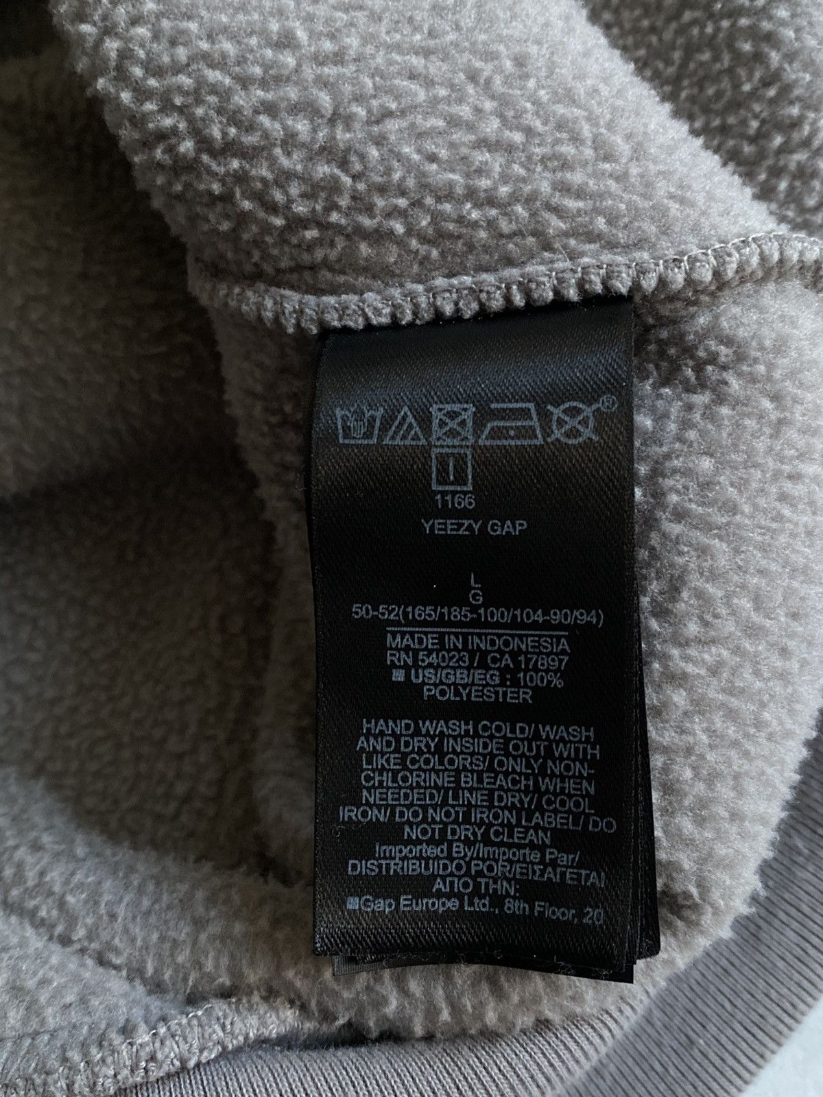 Balenciaga × Gap × Yeezy Yeezy X Gap Polar Fleece Cropped Hoodie Grey Yzy Kanye West Size US L / EU 52-54 / 3 - 7 Thumbnail