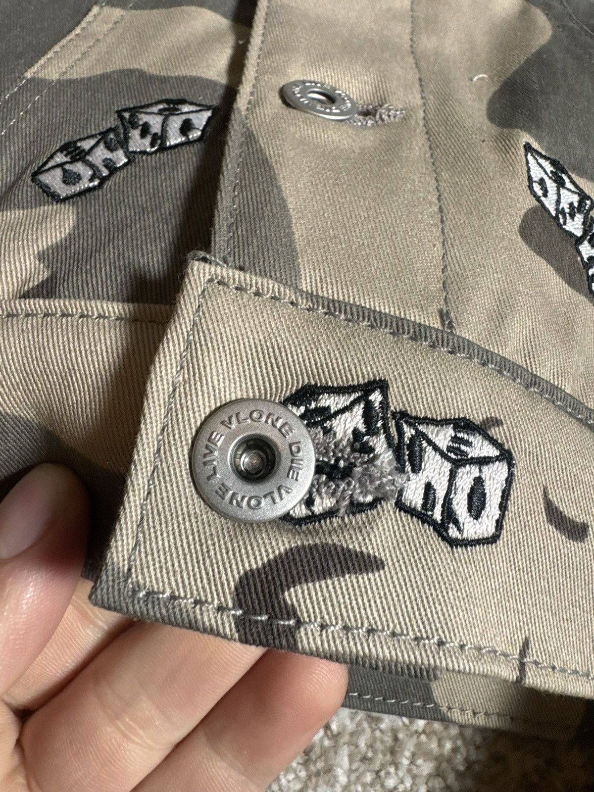 Vlone Beige Green Dice Camo Denim Jacket Size S Size US S / EU 44-46 / 1 - 7 Thumbnail