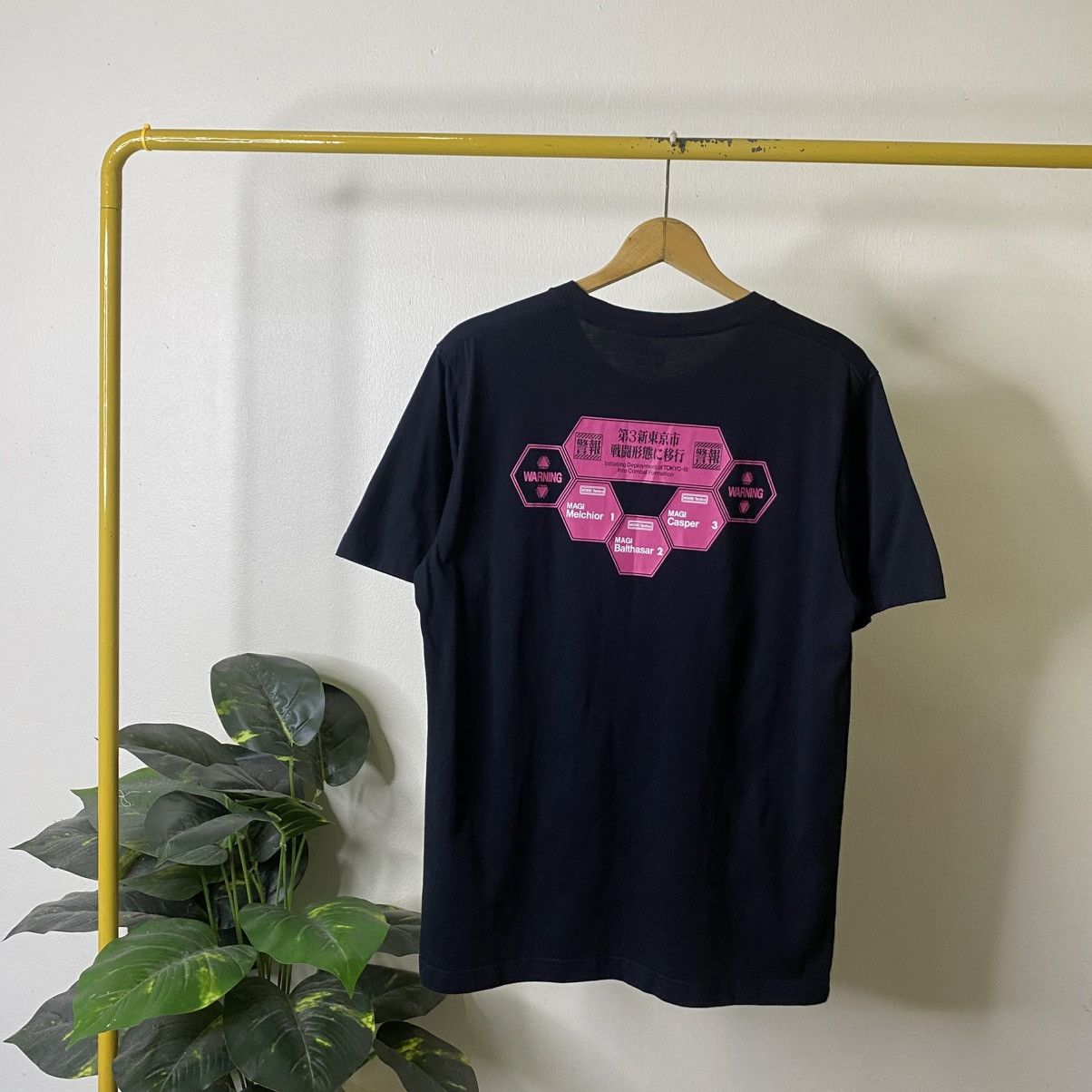 Uniqlo Uniqlo UT Neon Genesis Evangelion EVA Magi System Tee Size US L / EU 52-54 / 3 - 1 Thumbnail