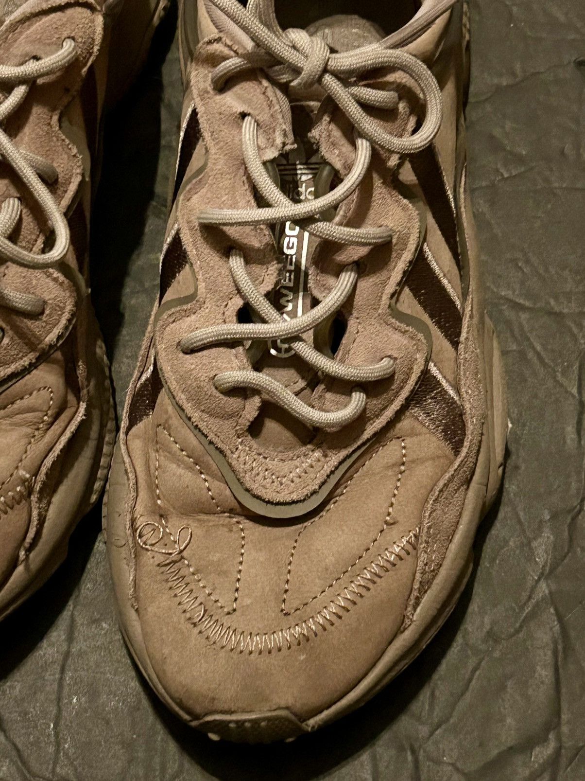Adidas adidas Ozweego Size US 9 / IT 39 - 11 Thumbnail