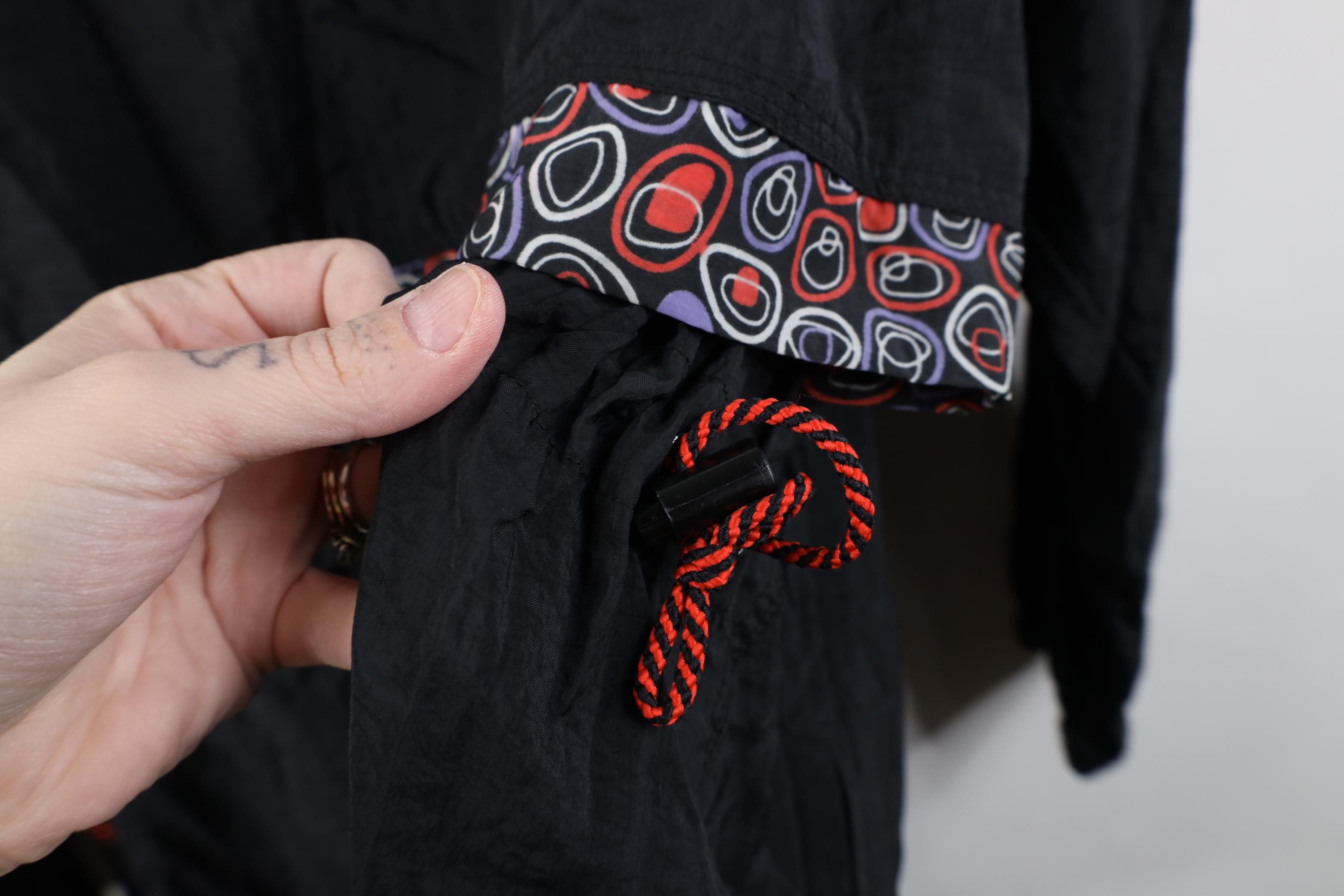 Nike Vintage 90s Nike Spell Geometric Hooded Windbreaker Jacket Size M / US 6-8 / IT 42-44 - 11 Thumbnail
