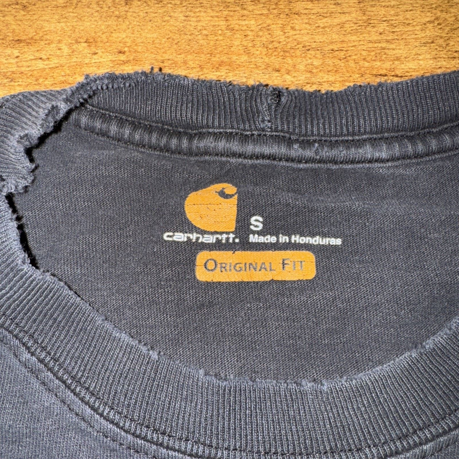 Carhartt × Vintage Carhartt Pocket T-Shirt Small Black 19x27 Distressed Size US S / EU 44-46 / 1 - 3 Thumbnail