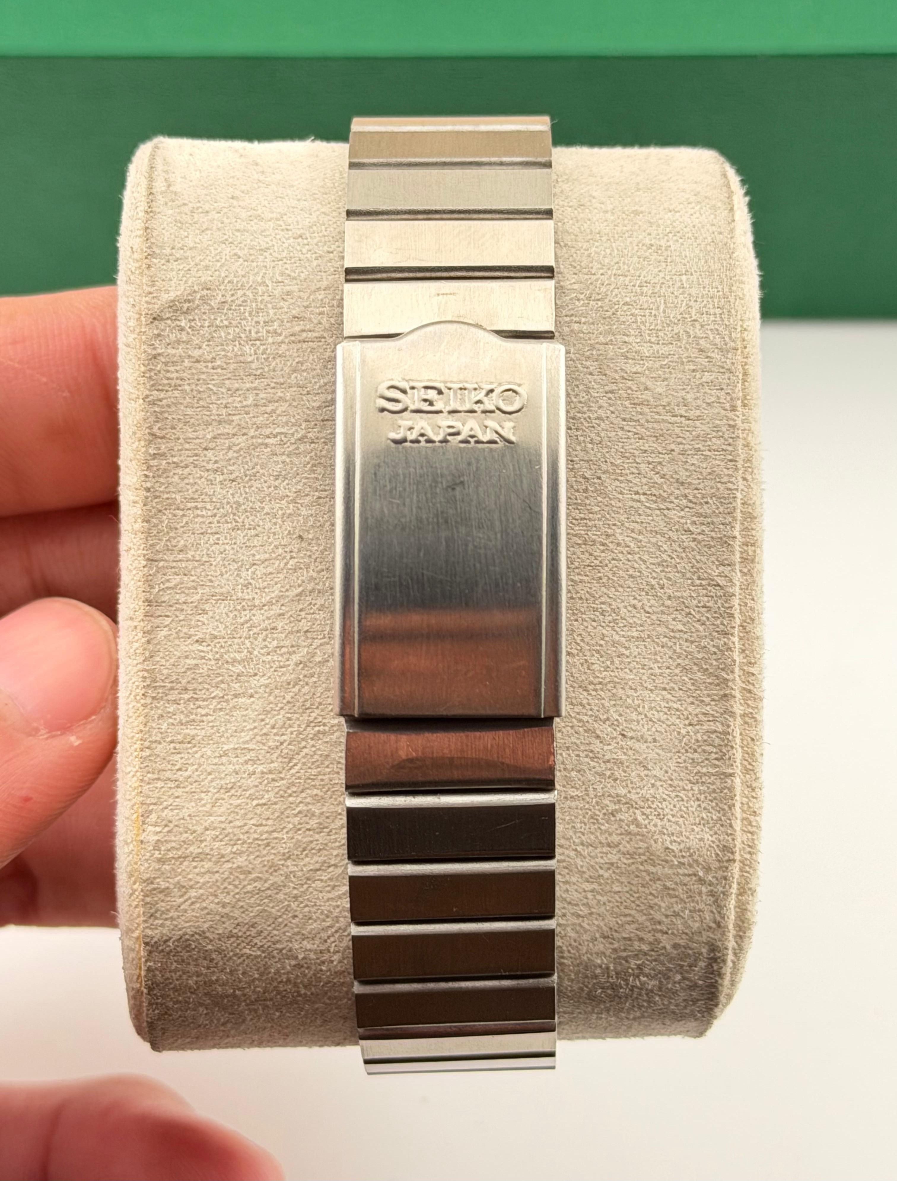 Seiko Vintage Men's Wrist Automatic Watch Size 38 - 8 Thumbnail