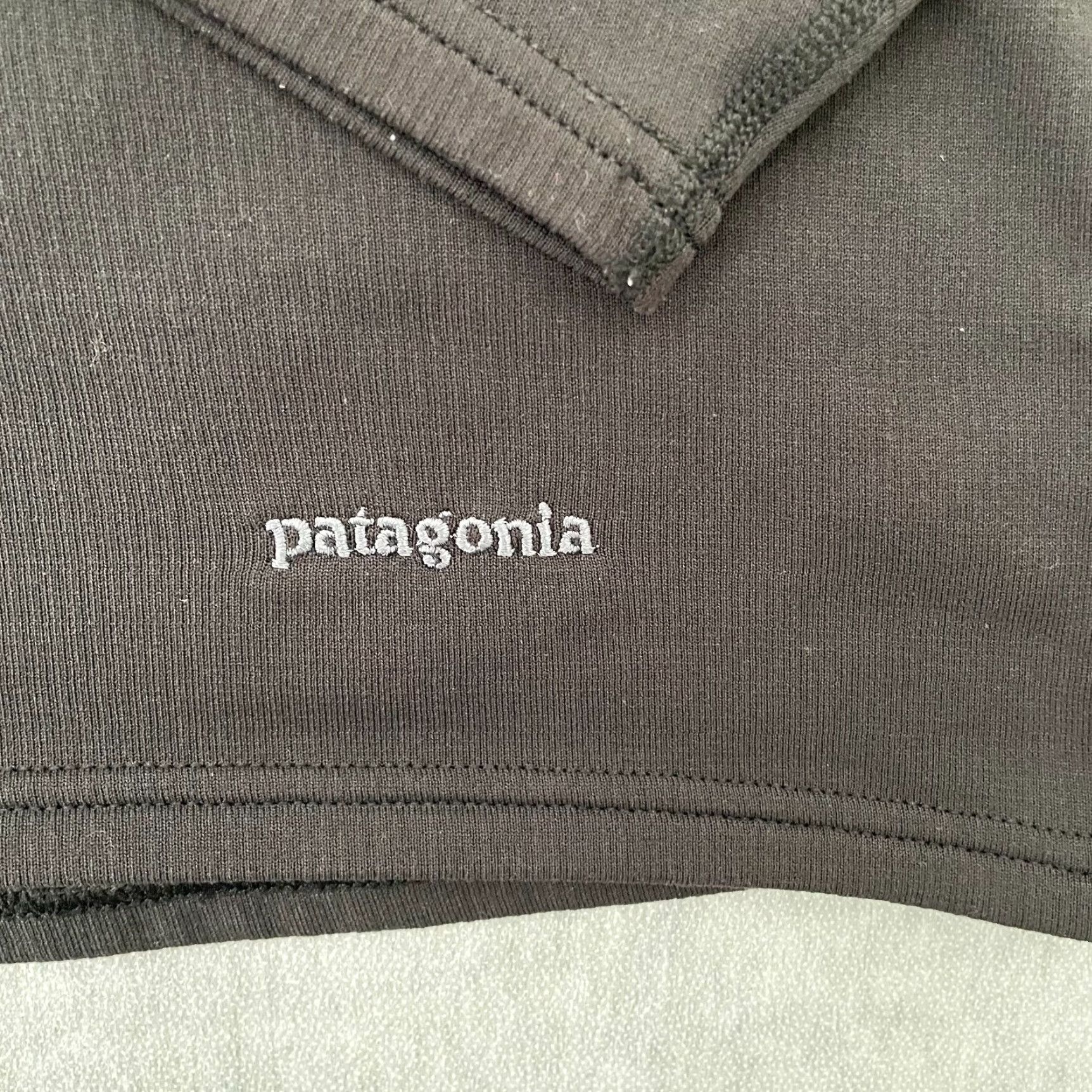 Patagonia VINTAGE Patagonia Sweatshirt Adult Large Regulator Polartec 1/2 Zip Pullover USA Size US L / EU 52-54 / 3 - 4 Thumbnail