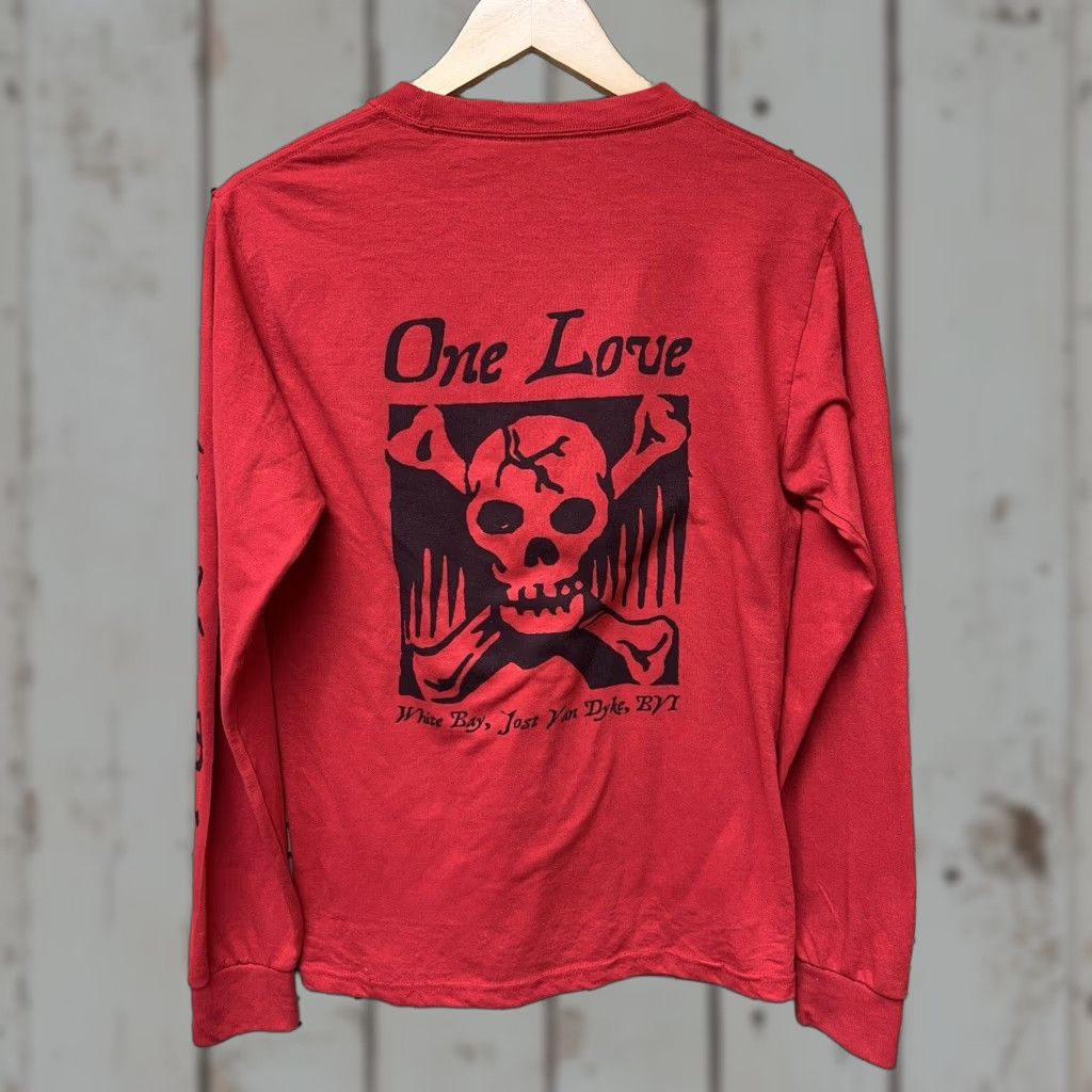 Jerzees One Love Jost Van Dyke Small Red Long Sleeve White Bay BVI Pirate Skull Shirt Unisex Adults S Red Crew Neck Long Sleeve Vintage No Size S / US 4 / IT 40 - 1 Thumbnail