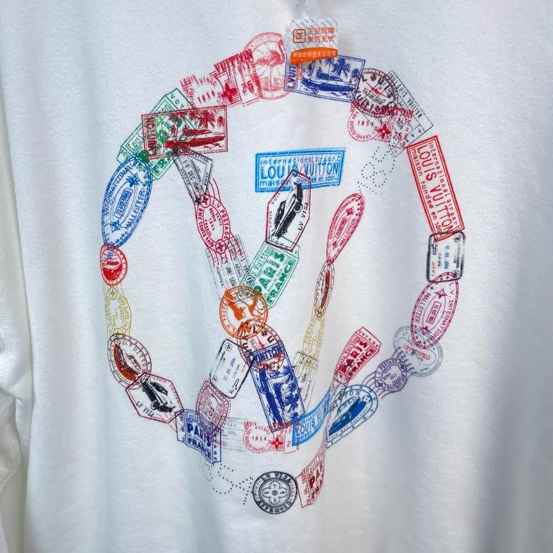 Louis Vuitton Louis Vuitton 25 SS Colored Badge Logo Chain Sweatshirt Size XL / US 12-14 / IT 48-50 - 3 Thumbnail