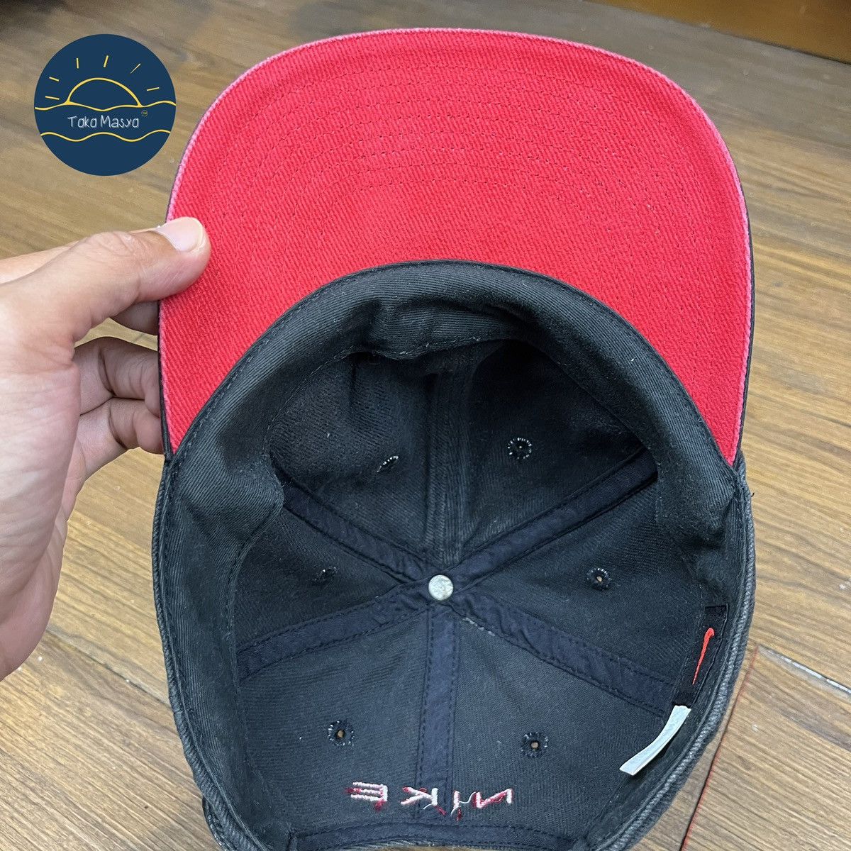 Nike × Vintage Vintage Nike 1990’s Metal Swoosh Cap Red Visor - Black Size ONE SIZE - 3 Thumbnail