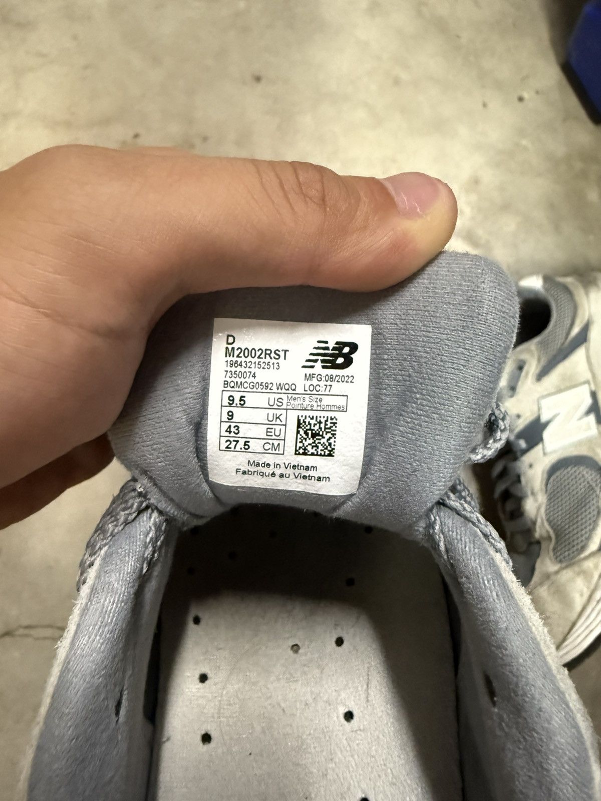 New Balance New Balance 2002R Size US 9.5 / EU 42-43 - 7 Thumbnail