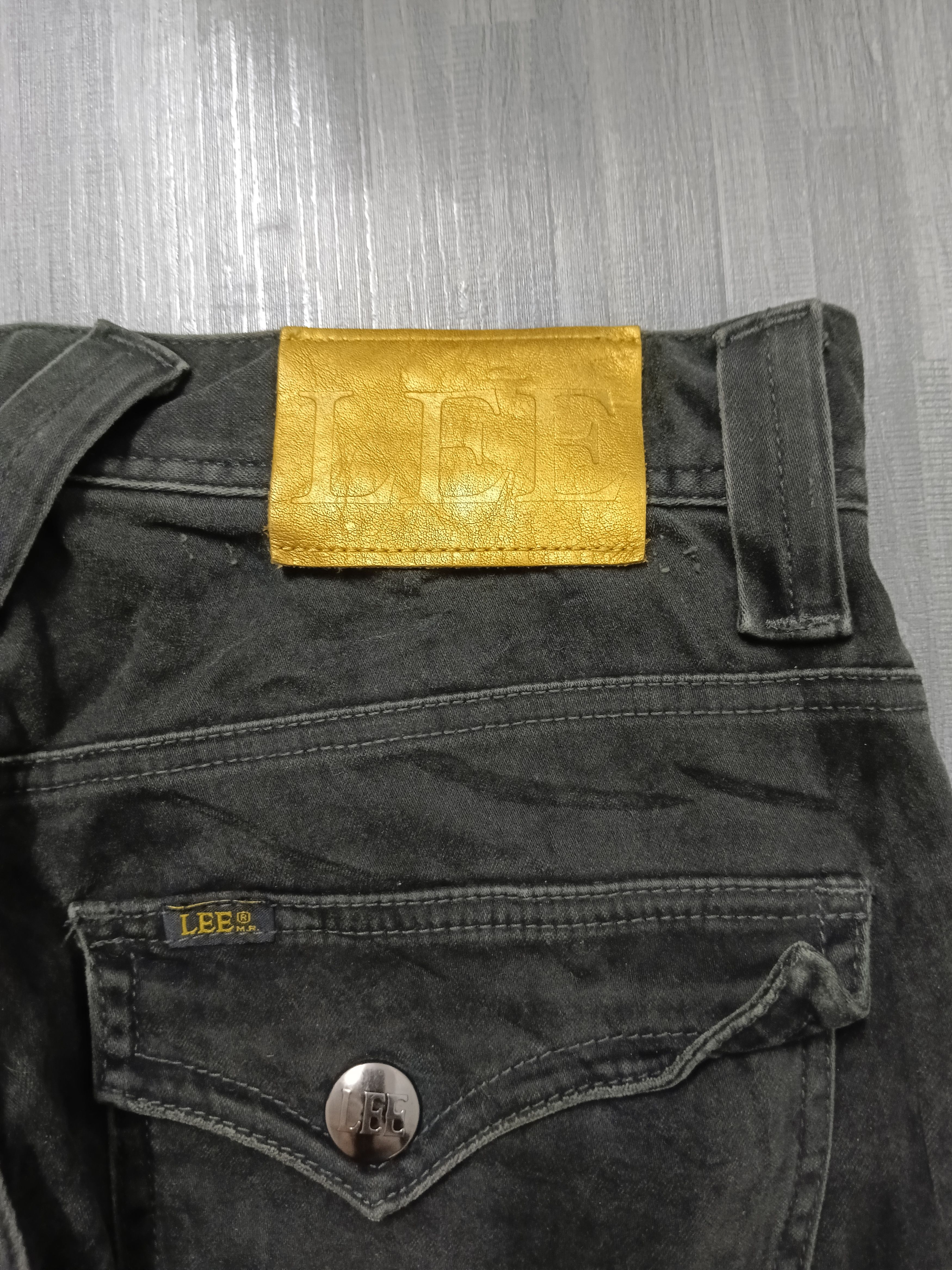 Lee DISTRESSED FADED FLARE TWIST LEE DENIM PANTS Size US 30 / EU 46 - 9 Thumbnail