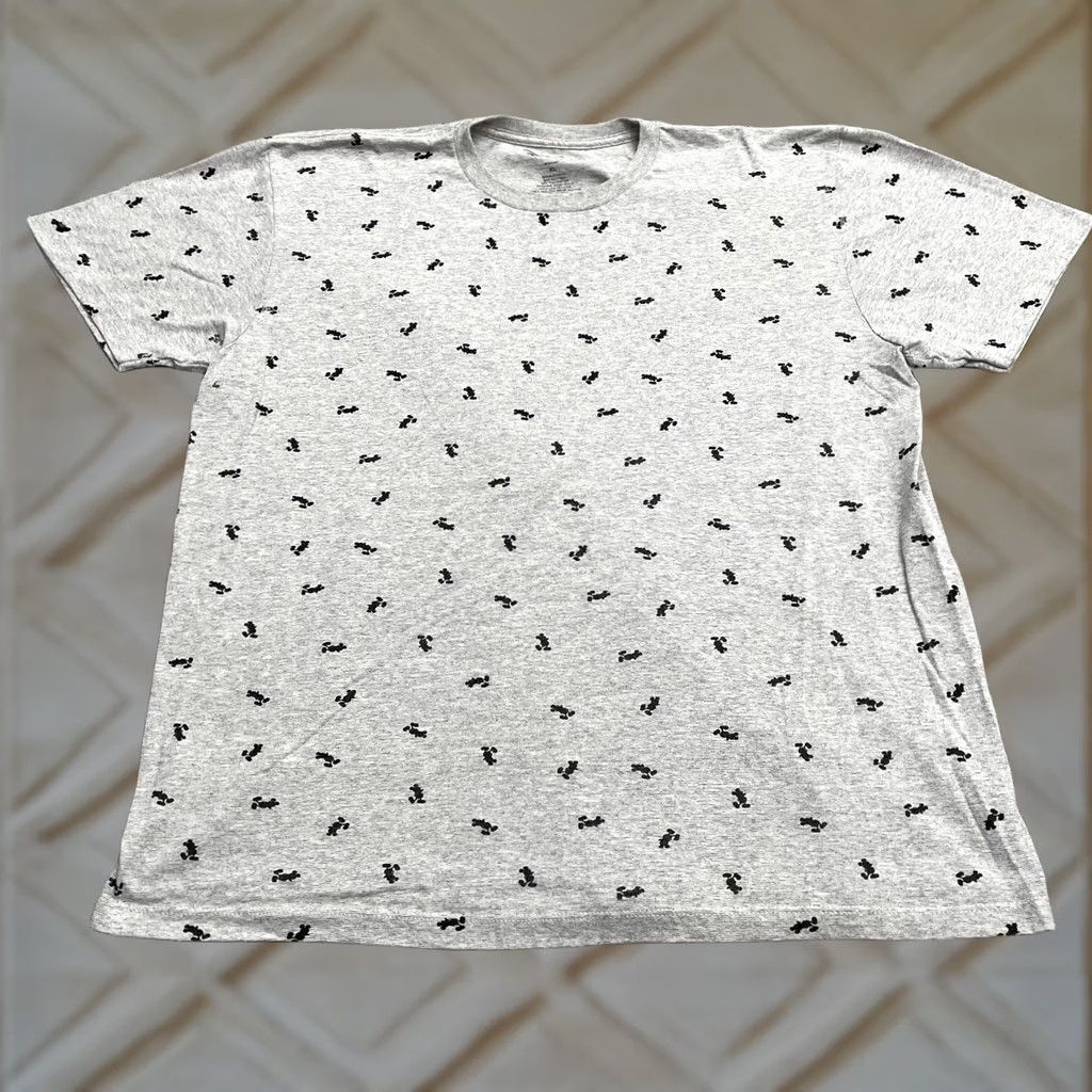Disney Disney Mickey Mouse T-Shirt Mens XL Gray Graphic Print Crew Neck Short Sleeve Cotton Polyester Regular Fit Vintage: No Size US XL / EU 56 / 4 - 1 Thumbnail