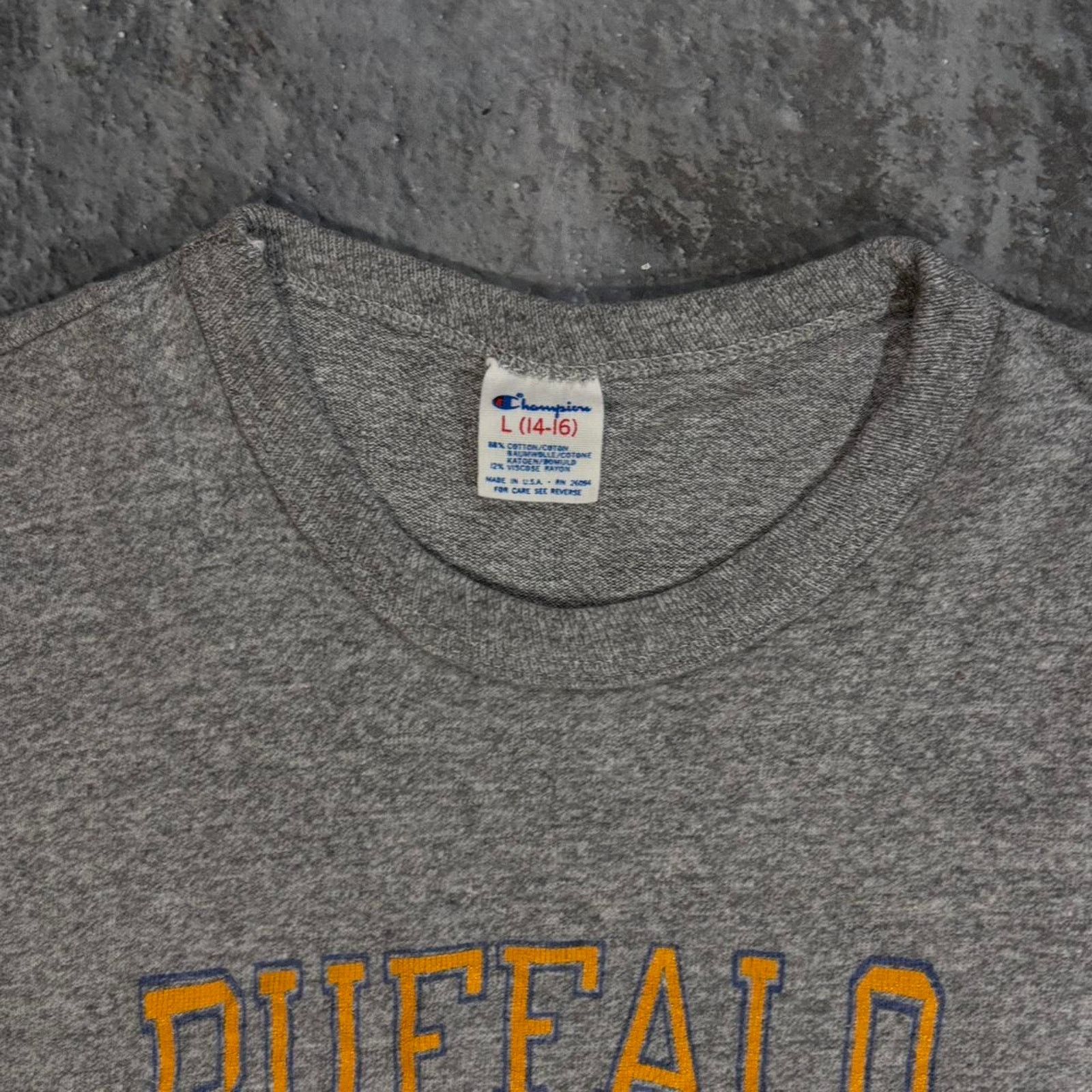 Champion Vintage 70s Heather Grey Buffalo Sabres T Shirt. Size XS Size XS / US 0-2 / IT 36-38 - 4 Thumbnail