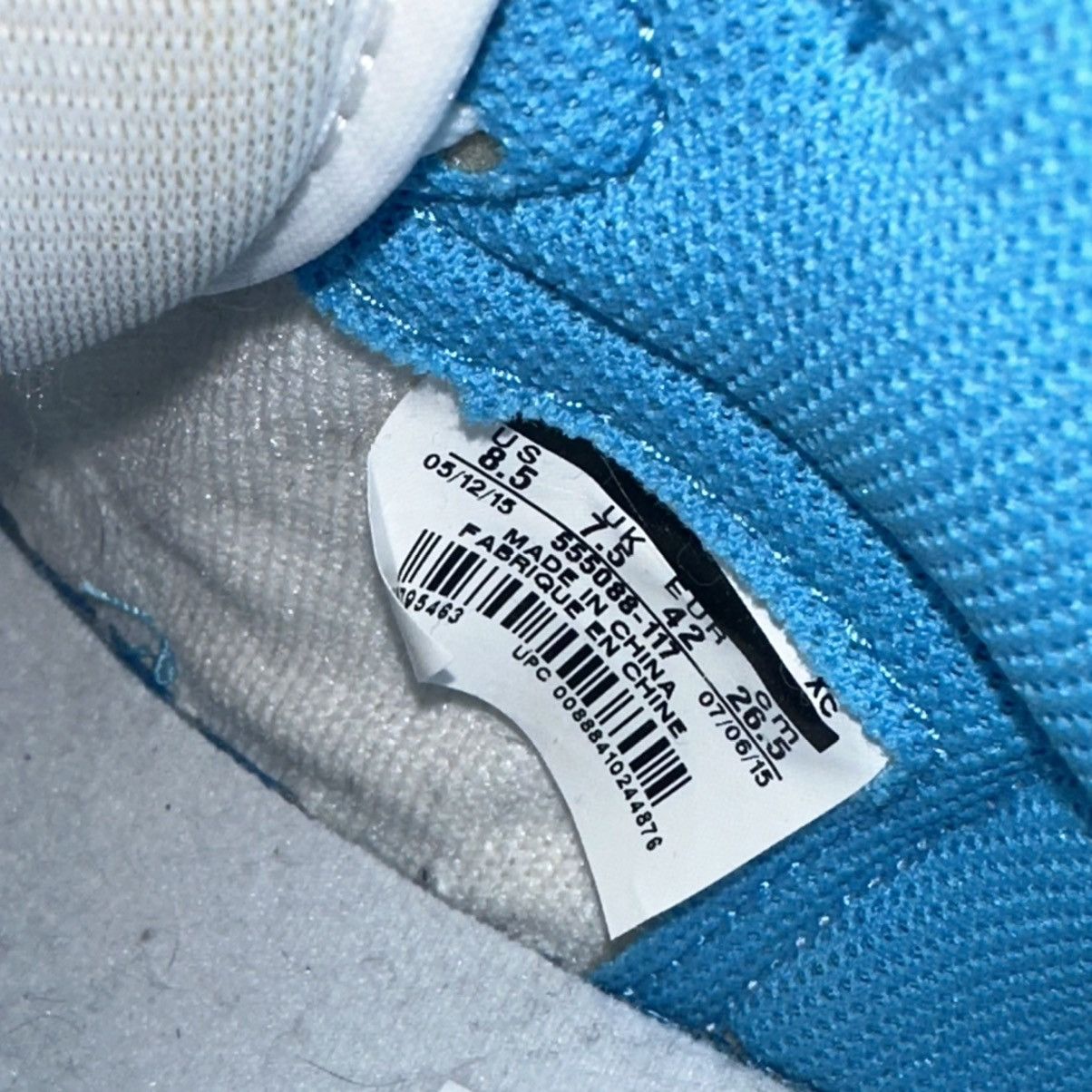 Jordan Brand 2015 Jordan 1 Retro High OG UNC Size US 8.5 / EU 41-42 - 8 Thumbnail