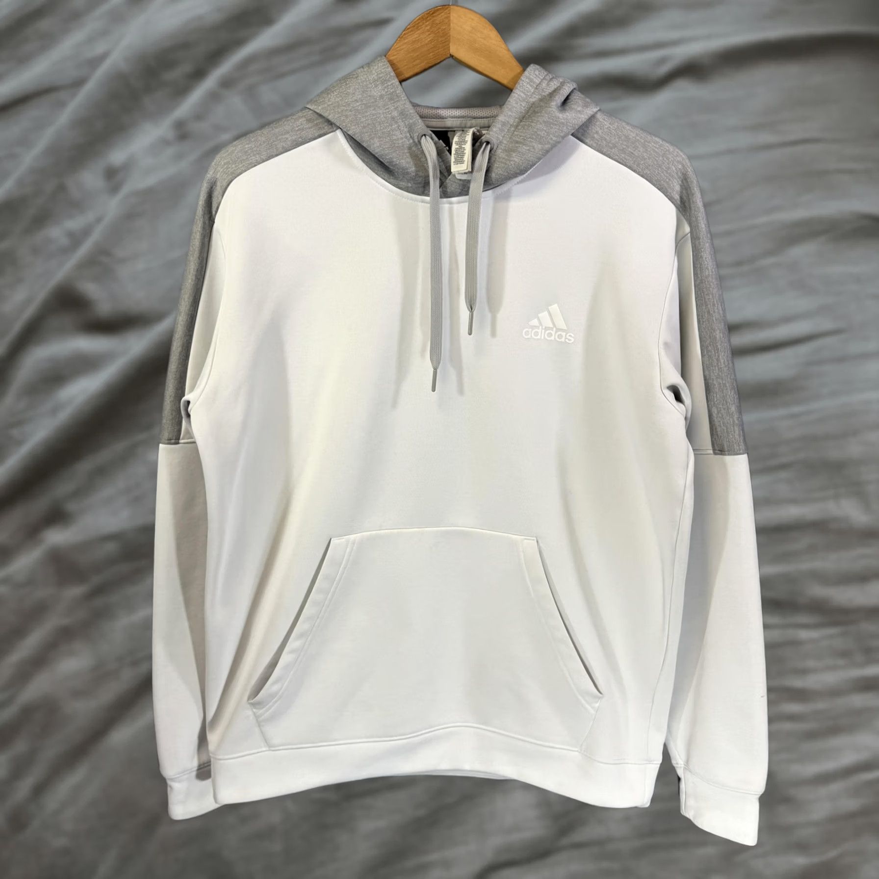 Adidas Adidas Hoodie Mens L White ClimaWarm Pullover Athletic Sweatshirt Logo Hoodie Kangaroo Pocket"} Size US L / EU 52-54 / 3 - 1 Thumbnail