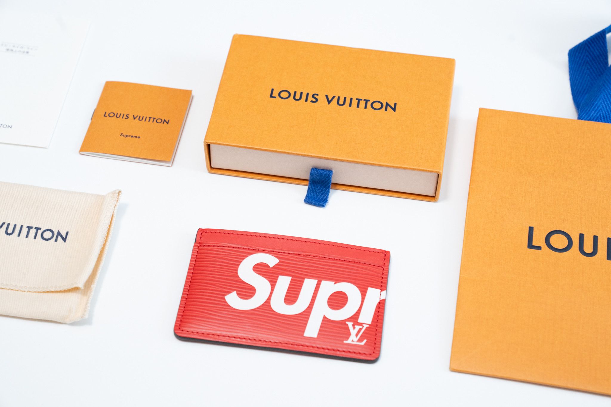 Louis Vuitton × Supreme Louis Vuitton Supreme Card Holder Size ONE SIZE - 5 Thumbnail