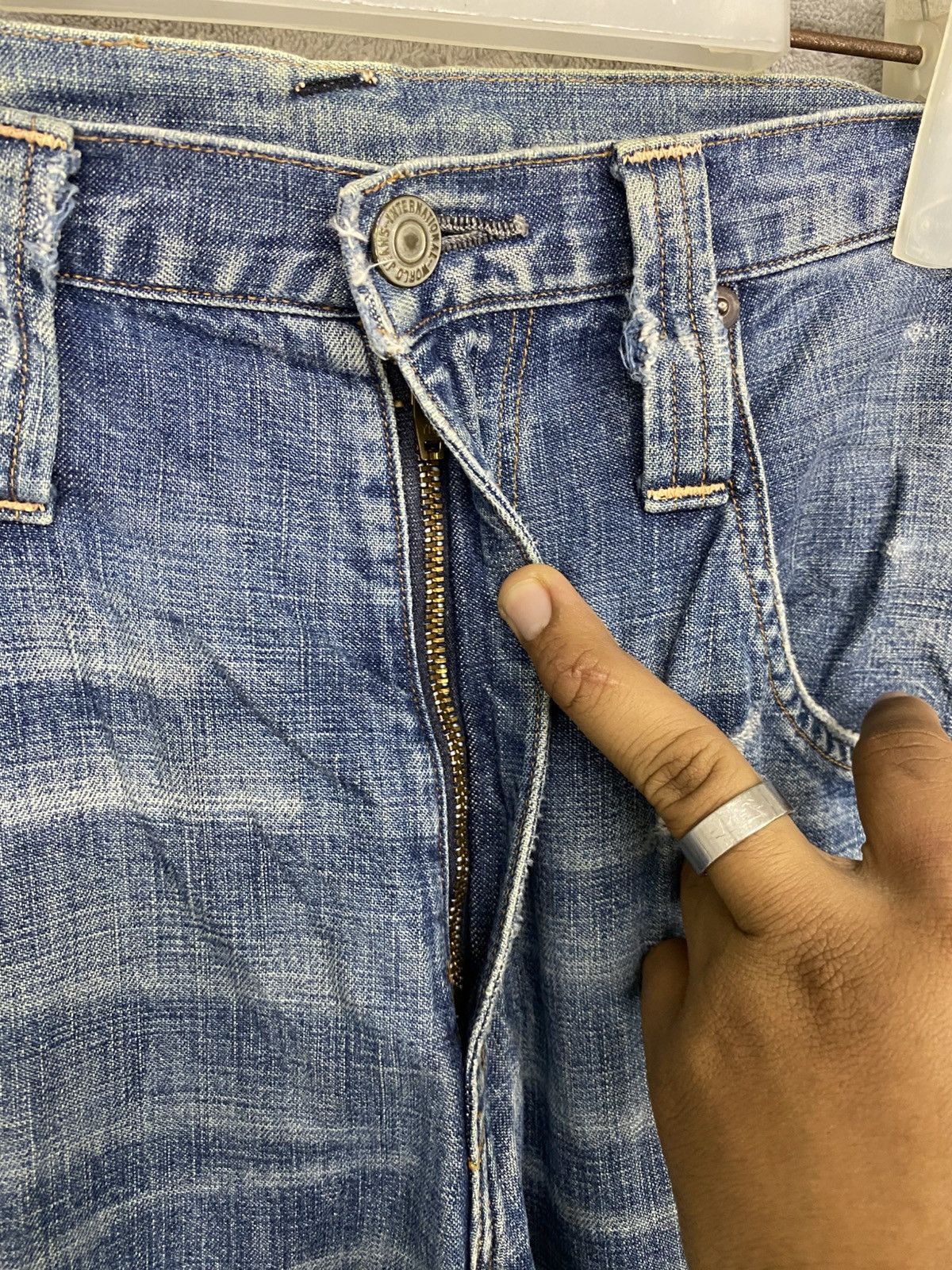 If Six Was Nine RIPPED🔥RNA SLANG DISTRESSED DENIM UNDERCOVER DESIGN JEANS Size US 32 / EU 48 - 7 Thumbnail