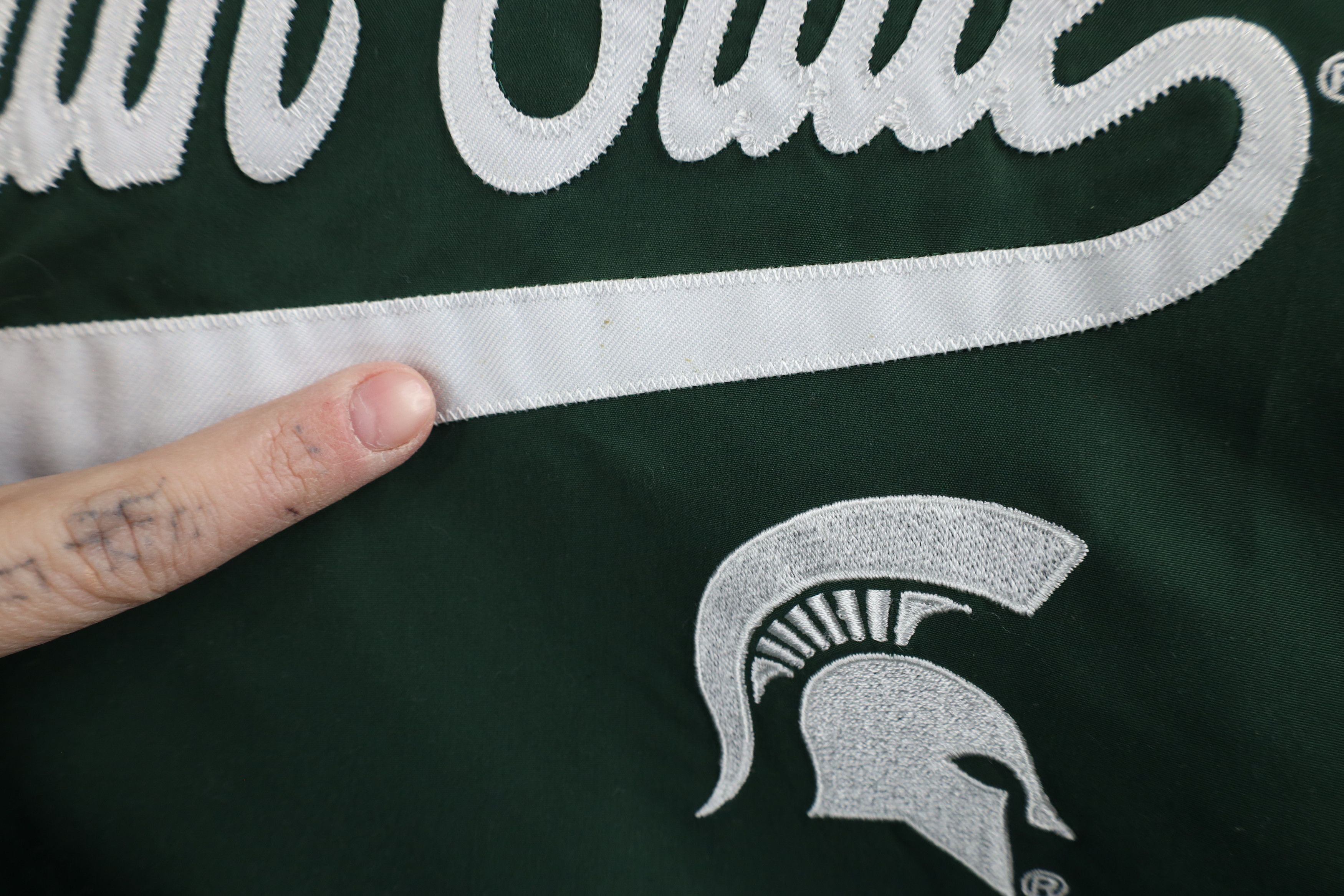 Vintage Vintage Script Michigan State University Windbreaker Jacket Size US XL / EU 56 / 4 - 5 Thumbnail