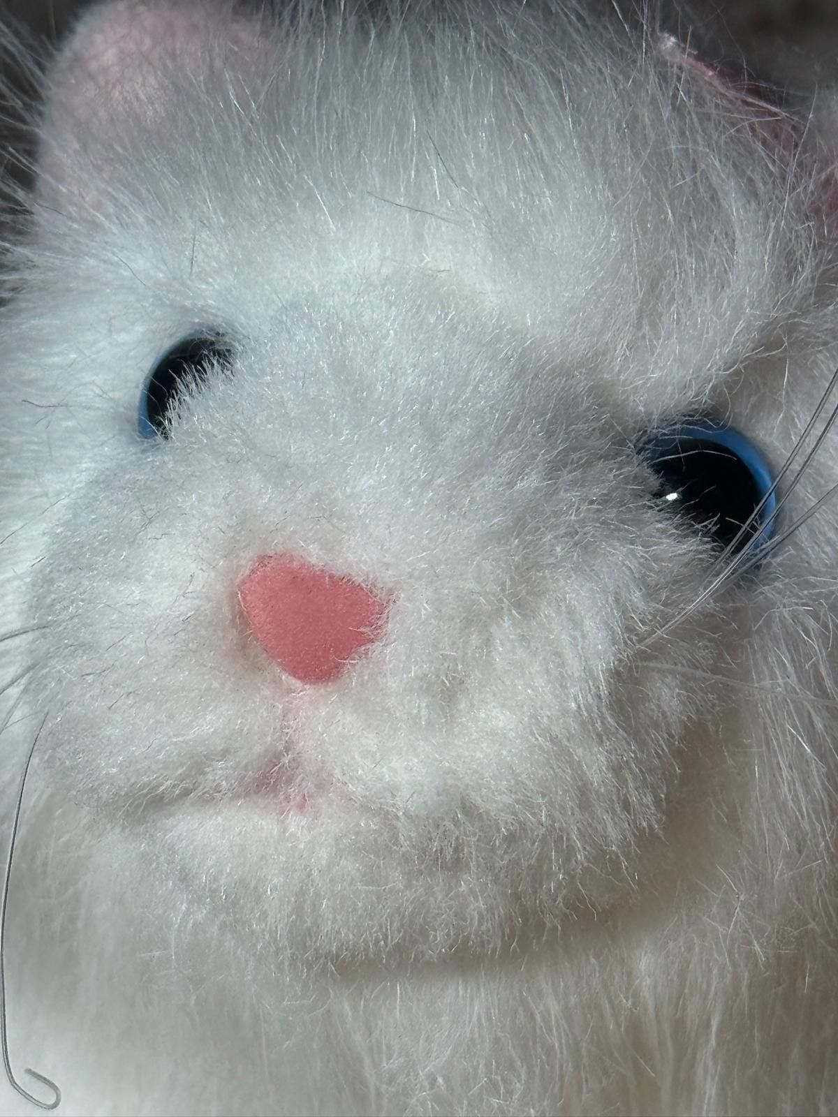 Gant Ganz White Plush Stuffed Cat with Blue Eyes Size ONE SIZE - 6 Thumbnail